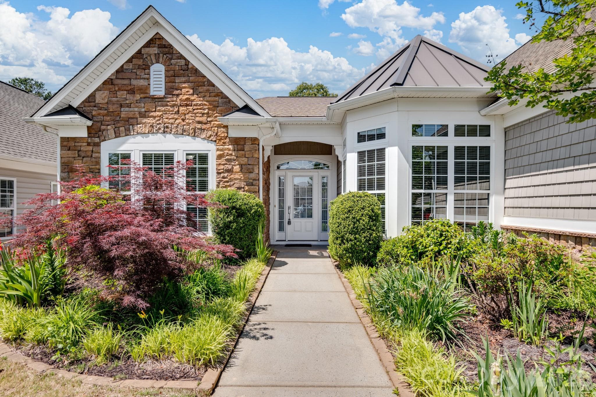 Single Family Residence at 2818 Mandarin Street, Fort Mill, photo 3 of 48