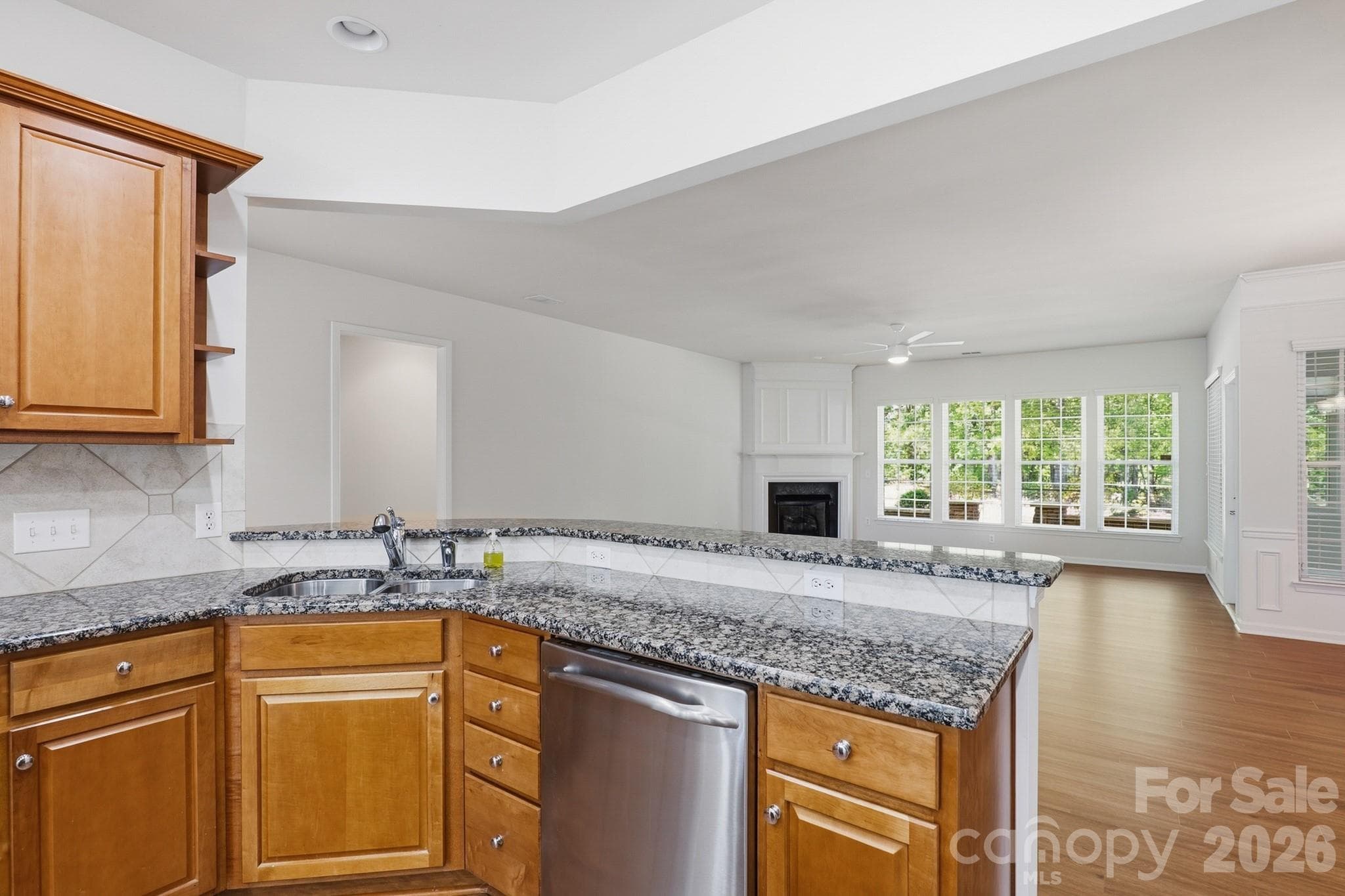 Single Family Residence at 2818 Mandarin Street, Fort Mill, photo 15 of 48