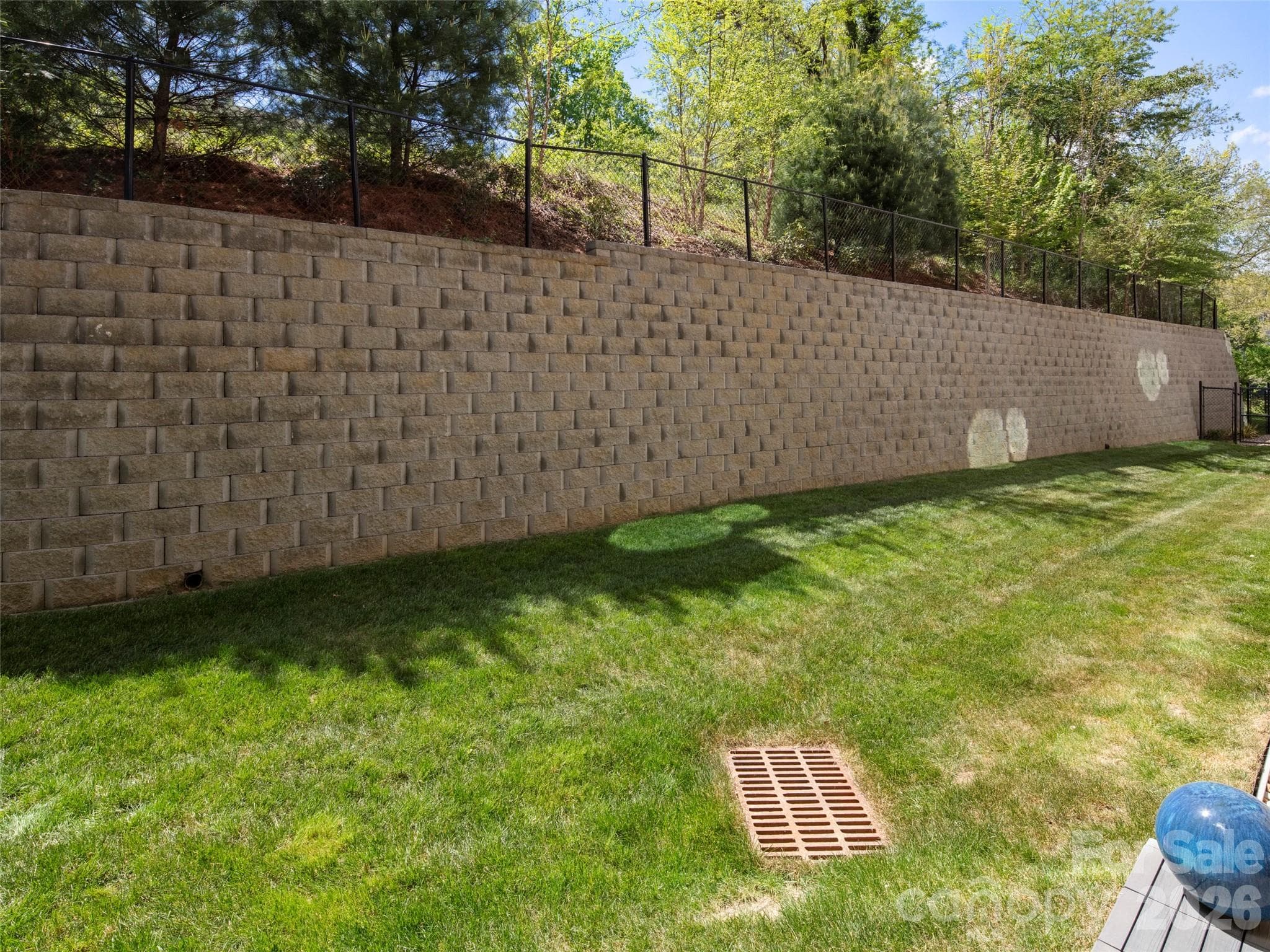 Condominium at 68 Craven Street, Asheville, photo 12 of 16