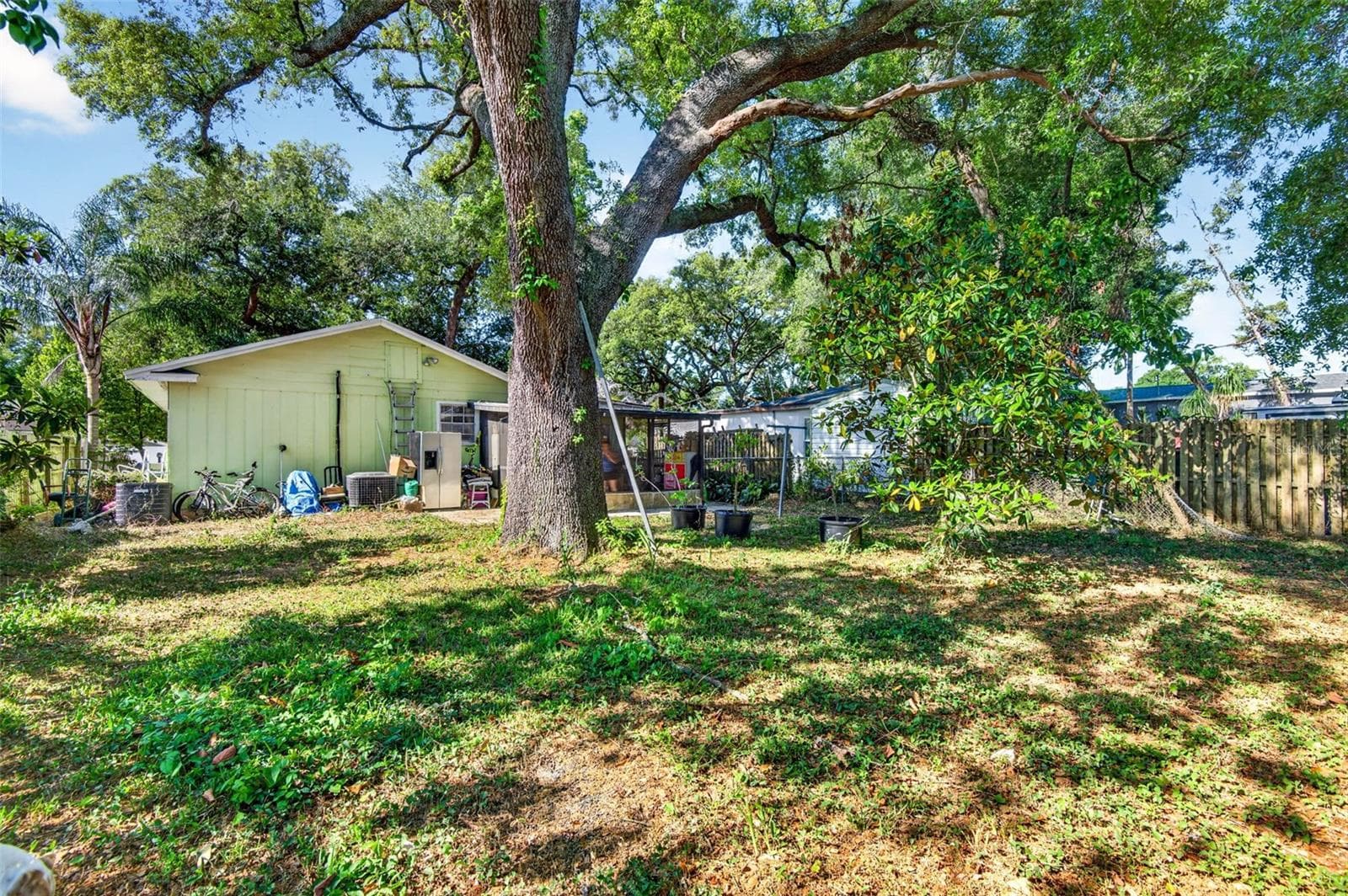 Backyard - 1417 W YUKON ST, TAMPA