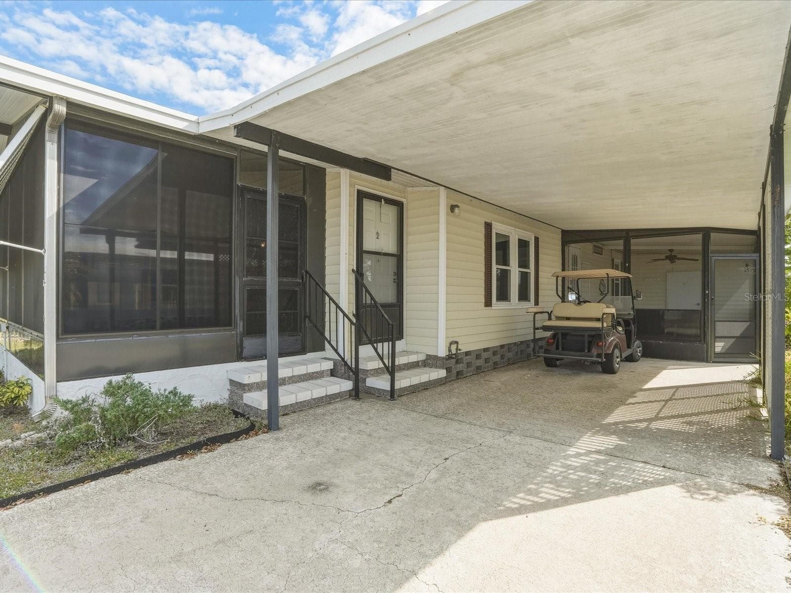 Carport - 6144 REDWING AVE, ENGLEWOOD