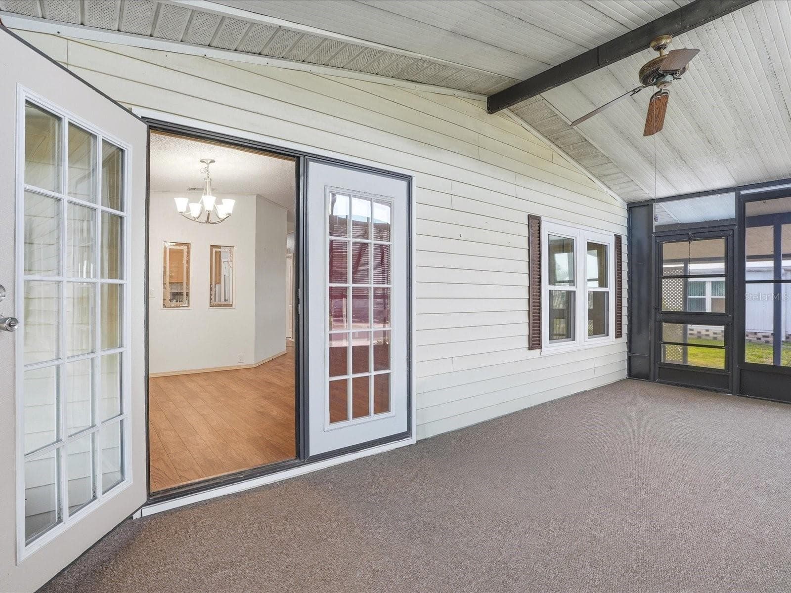Front patio - 6144 REDWING AVE, ENGLEWOOD