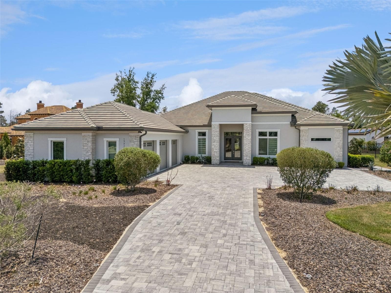 15220 PENDIO DR