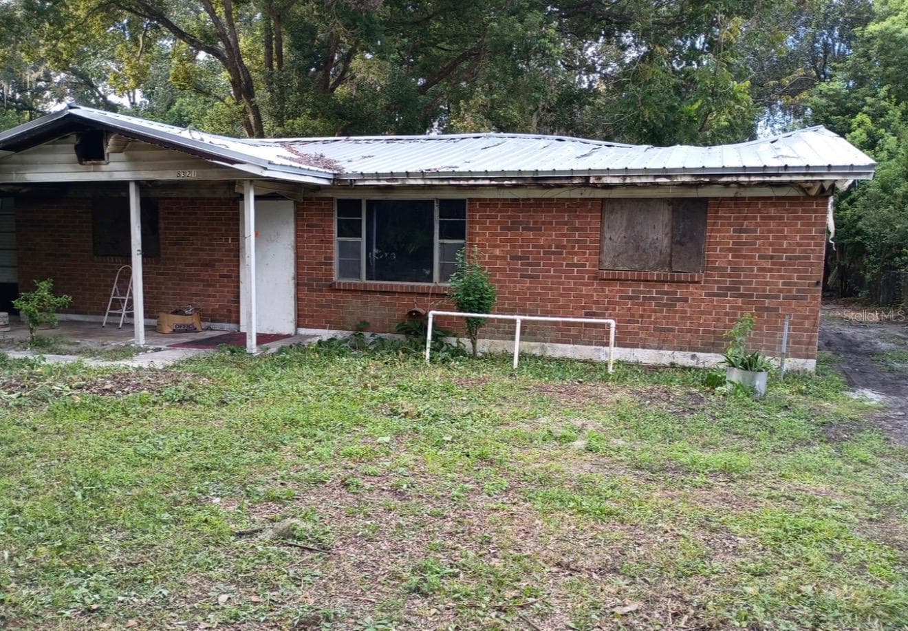 Single Family Residence at 8321 OLD PLANK RD, JACKSONVILLE, photo 2 of 8