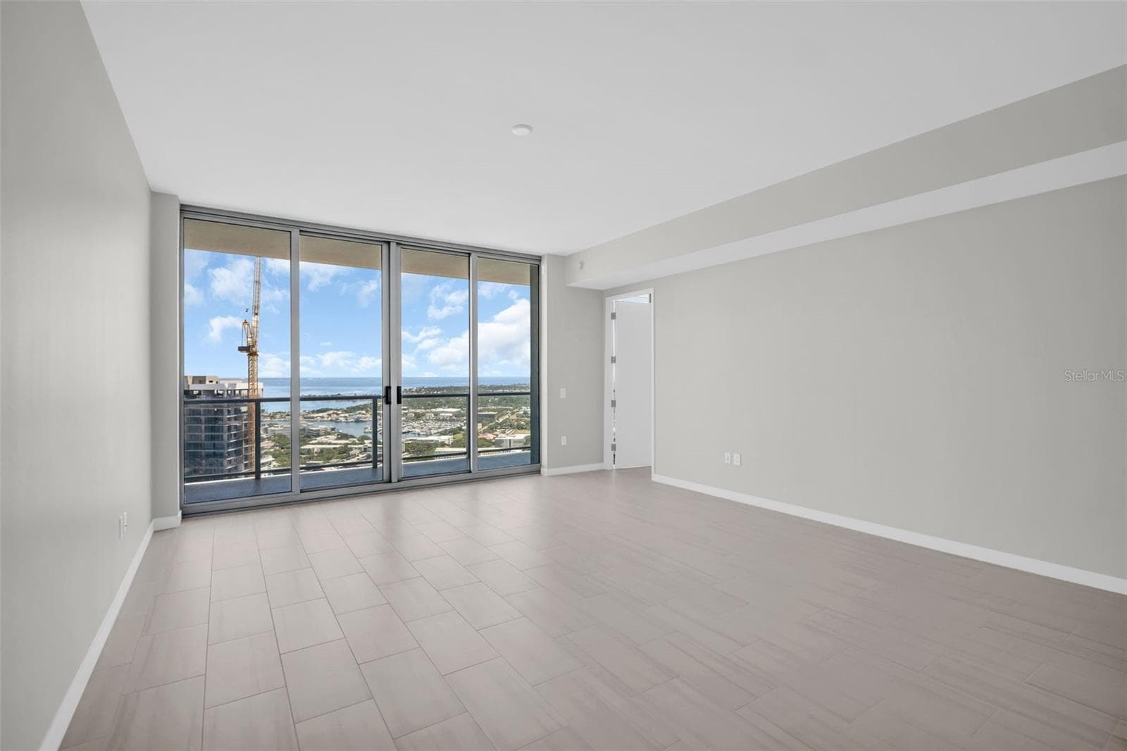 Condominium at 400 CENTRAL AVE #3603, ST PETERSBURG, photo 17 of 77