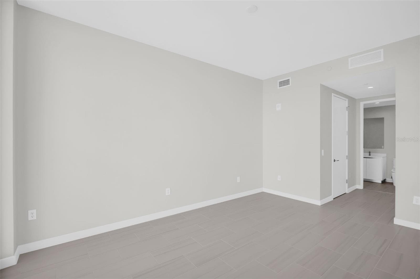 Guest Bedroom with ensuite bathroom - 400 CENTRAL AVE #3603, ST PETERSBURG