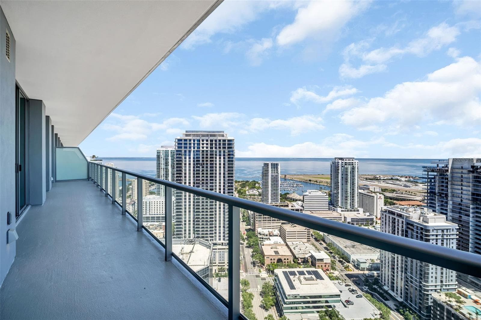 Condominium at 400 CENTRAL AVE #3603, ST PETERSBURG, photo 28 of 77