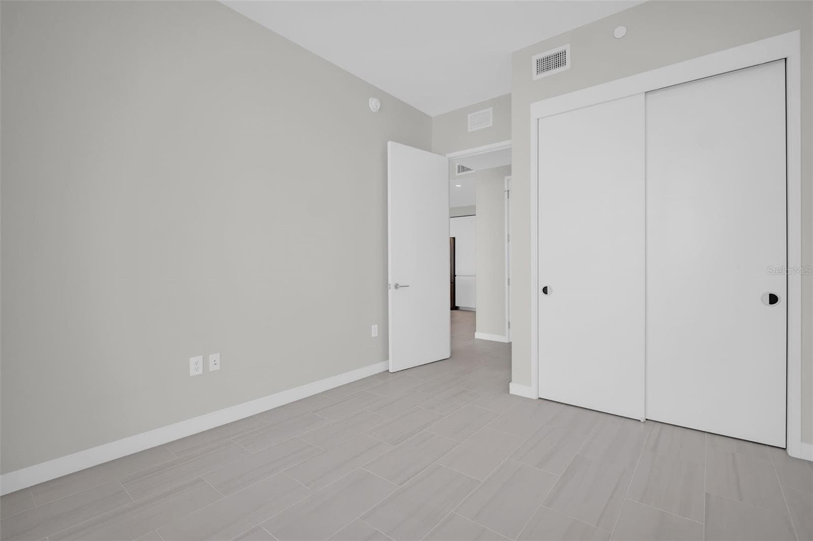 Condominium at 400 CENTRAL AVE #3603, ST PETERSBURG, photo 48 of 77
