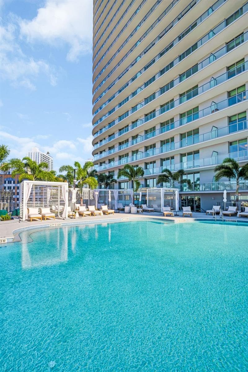 Condominium at 400 CENTRAL AVE #3603, ST PETERSBURG, photo 56 of 77