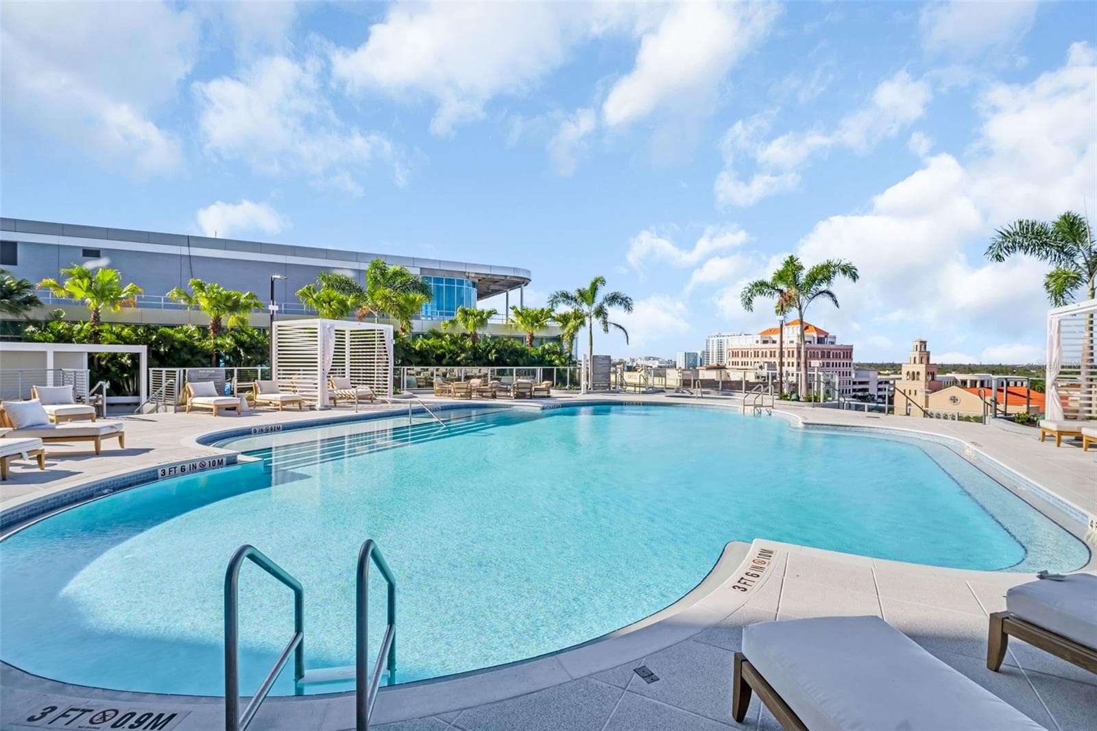 Condominium at 400 CENTRAL AVE #3603, ST PETERSBURG, photo 61 of 77