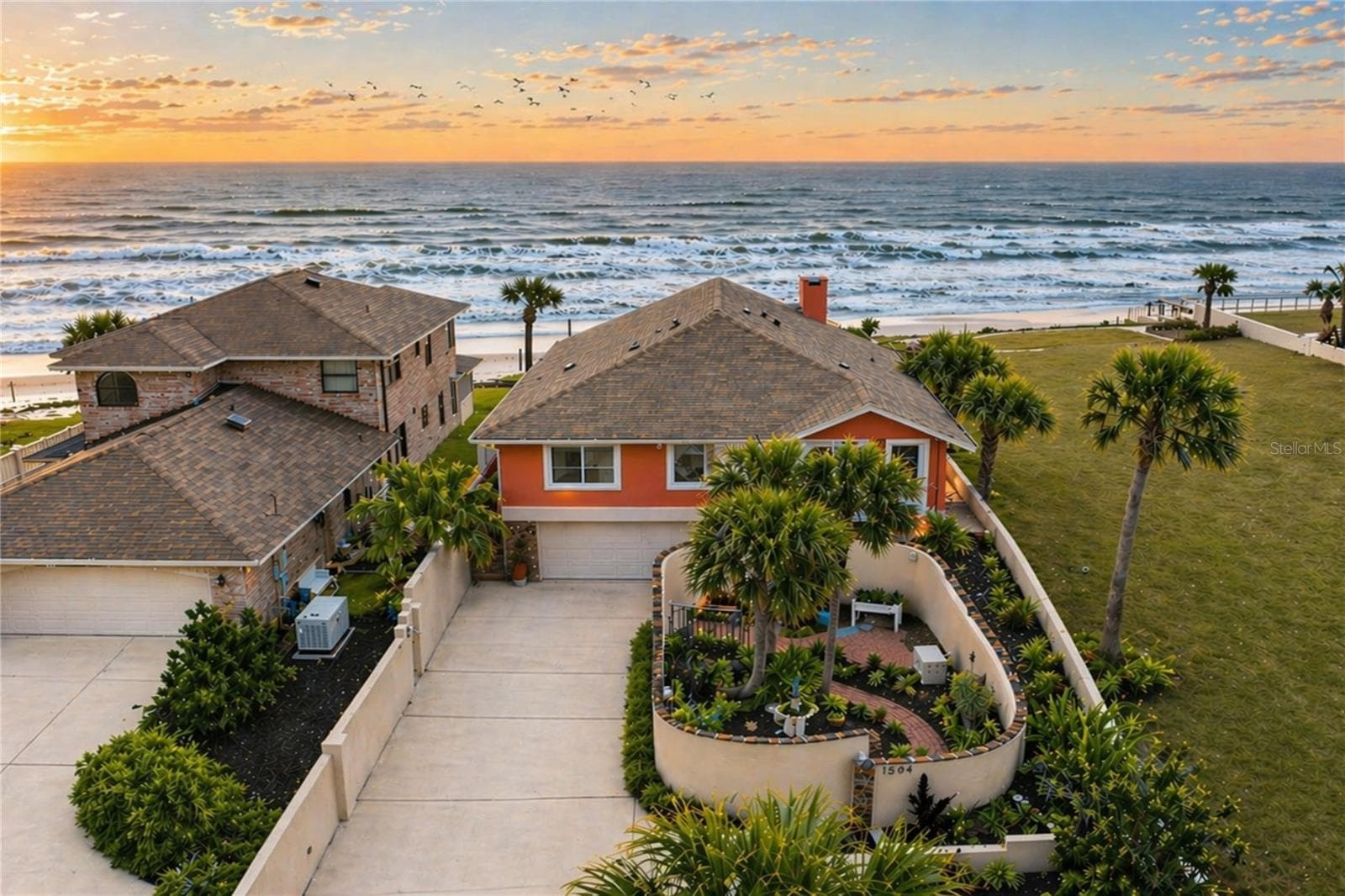 Single Family Residence at 1504 N ATLANTIC AVE, DAYTONA BEACH, photo 4 of 63