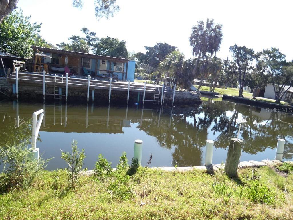 Single Family Residence at 2215 S HUNT PT, CRYSTAL RIVER, photo 11 of 42