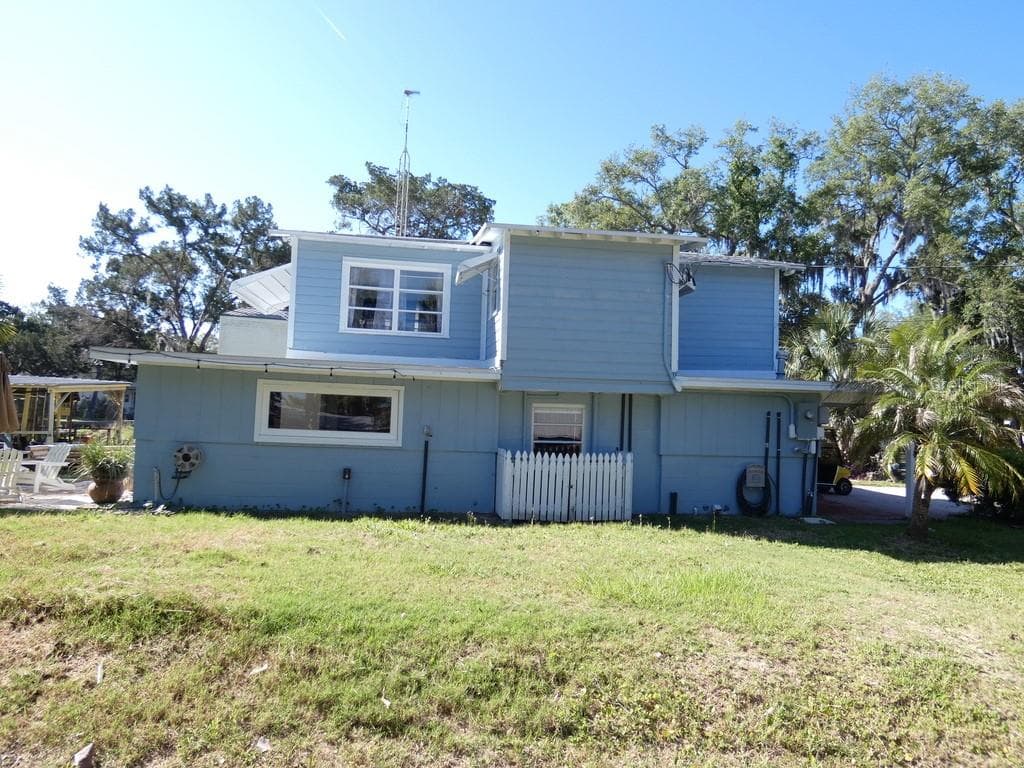 Side of the Home - 2215 S HUNT PT, CRYSTAL RIVER