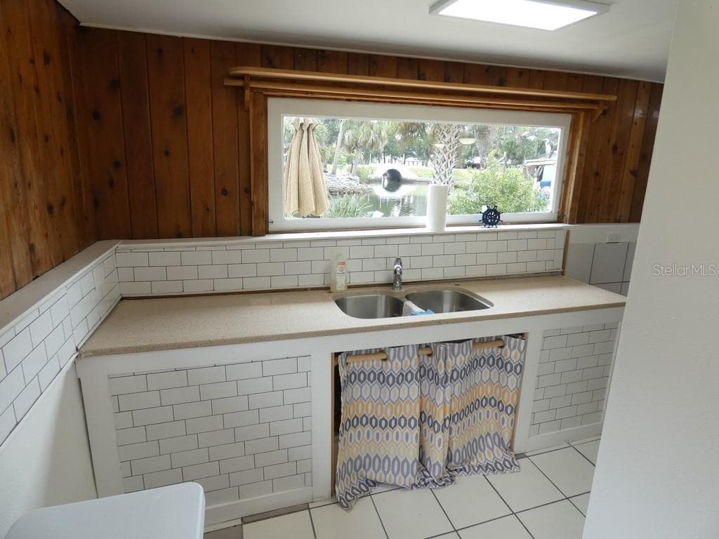 Single Family Residence at 2215 S HUNT PT, CRYSTAL RIVER, photo 19 of 42