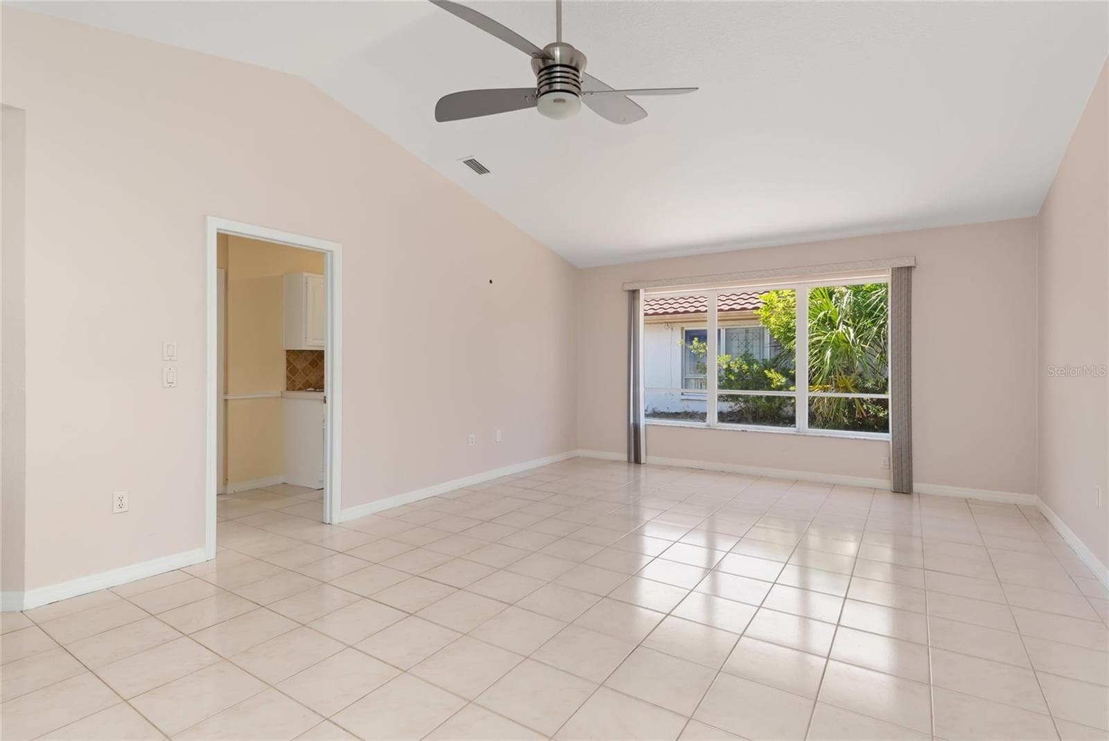 Single Family Residence at 25332 RAMPART BLVD, PUNTA GORDA, photo 21 of 49