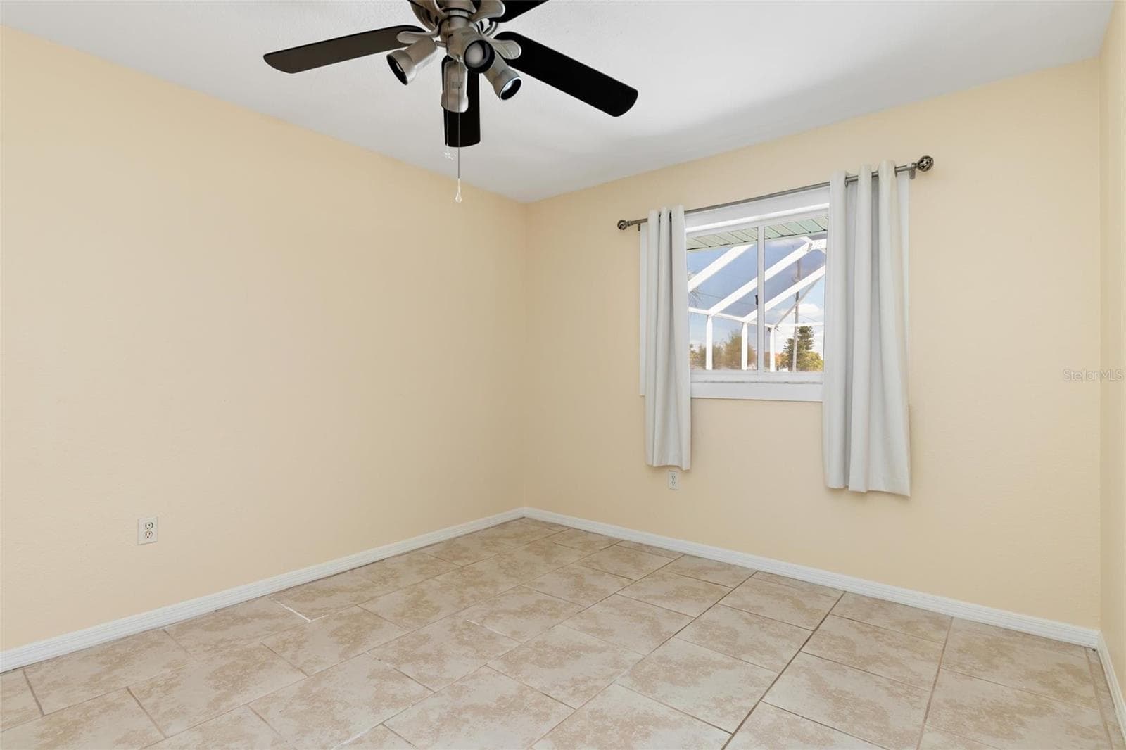 Single Family Residence at 25332 RAMPART BLVD, PUNTA GORDA, photo 35 of 49