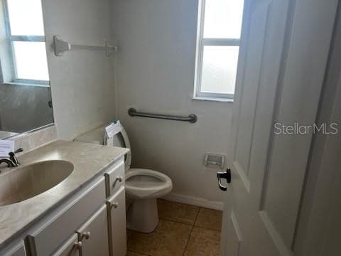 Single Family Residence at 220 PALMETTO CIR NE, PORT CHARLOTTE, photo 10 of 14