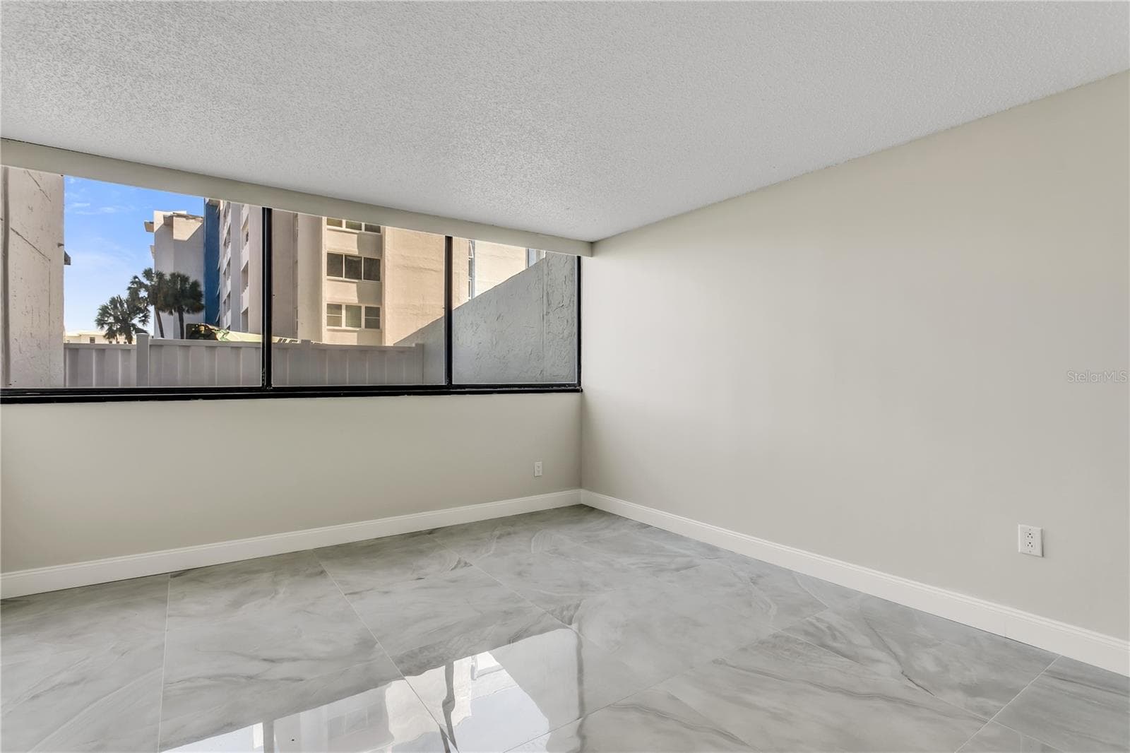 Condominium at 450 TREASURE ISLAND CSWY #104, TREASURE ISLAND, photo 16 of 36