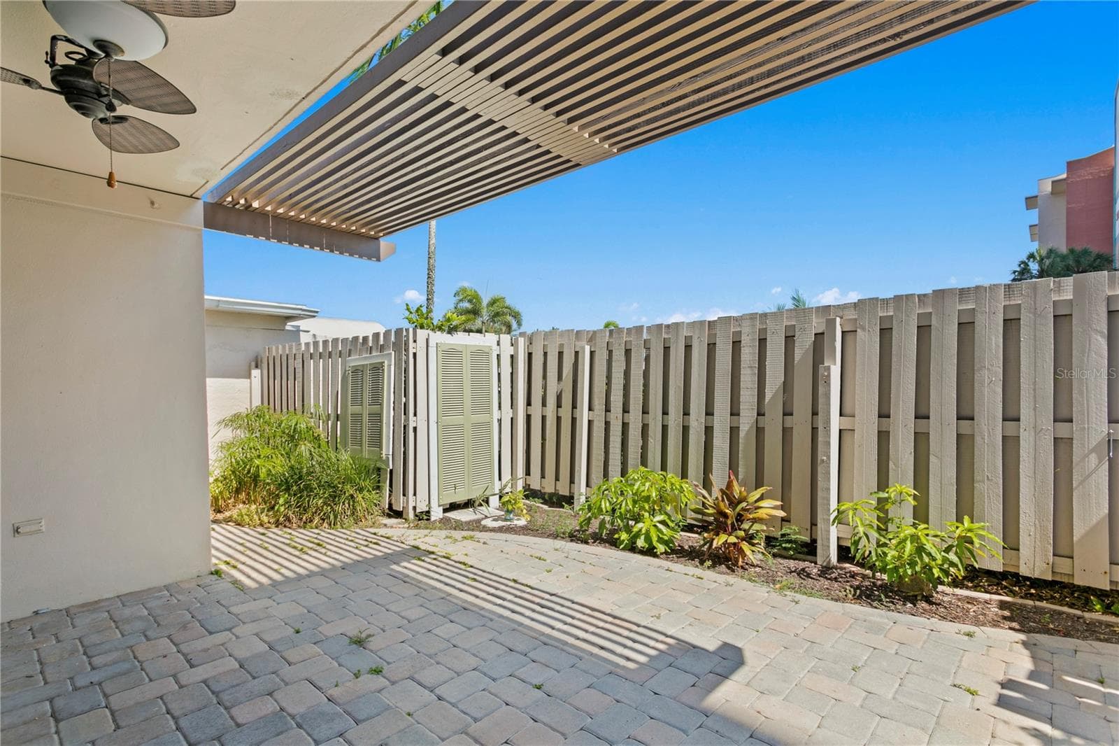 Condominium at 450 TREASURE ISLAND CSWY #104, TREASURE ISLAND, photo 23 of 36