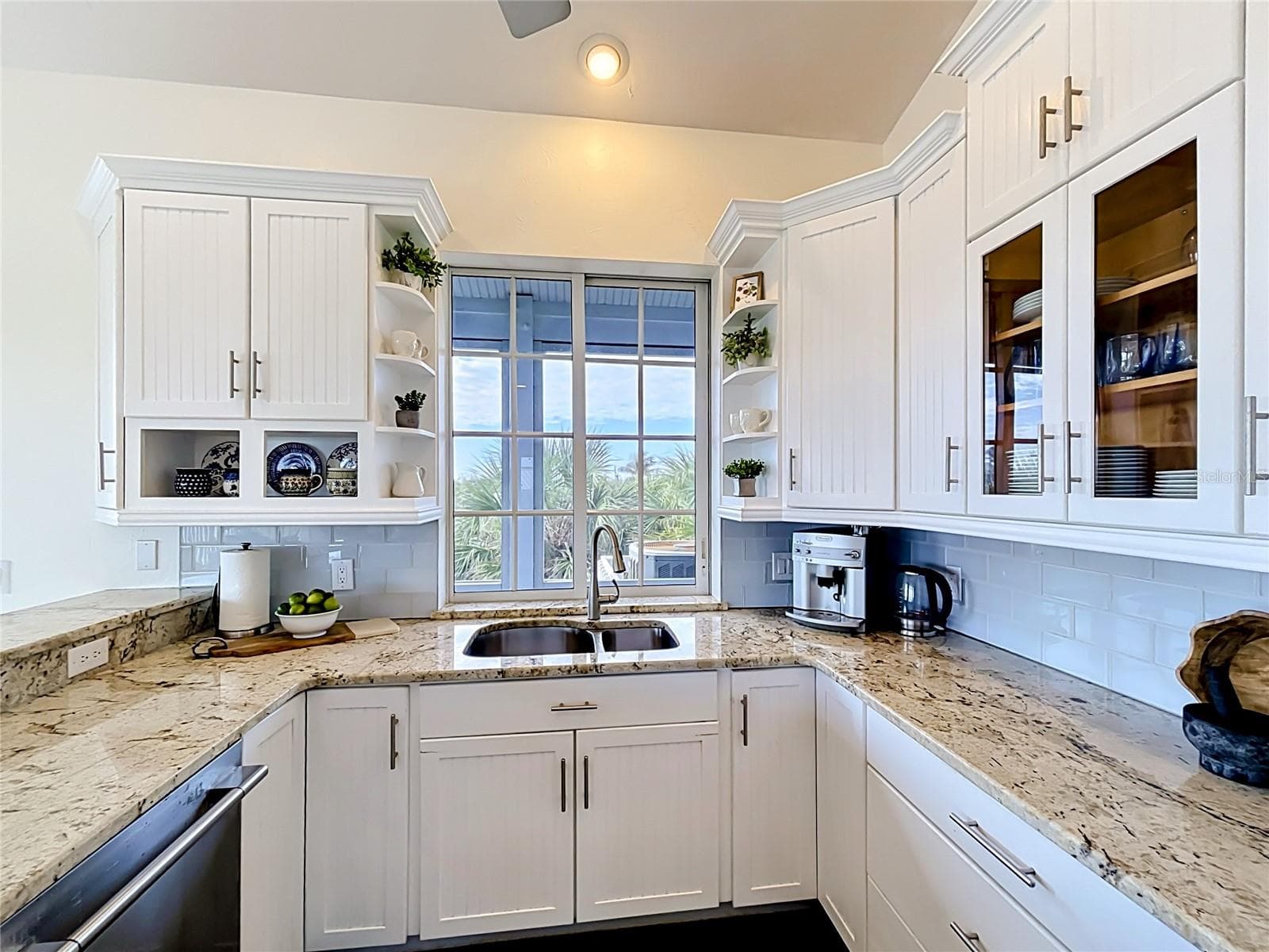 Single Family Residence at 39 BAYSHORE CIR, PLACIDA, photo 20 of 49