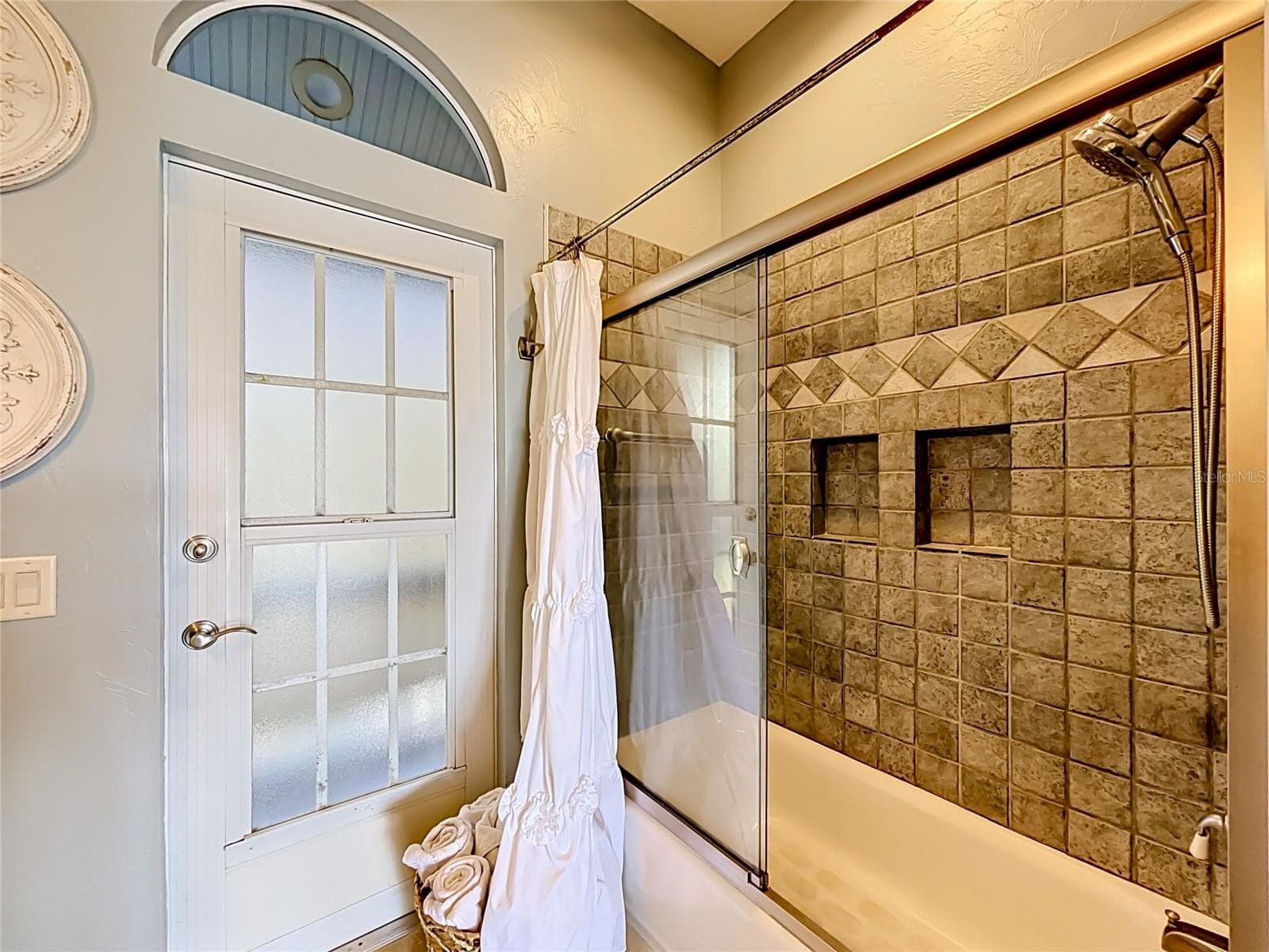Single Family Residence at 39 BAYSHORE CIR, PLACIDA, photo 30 of 49