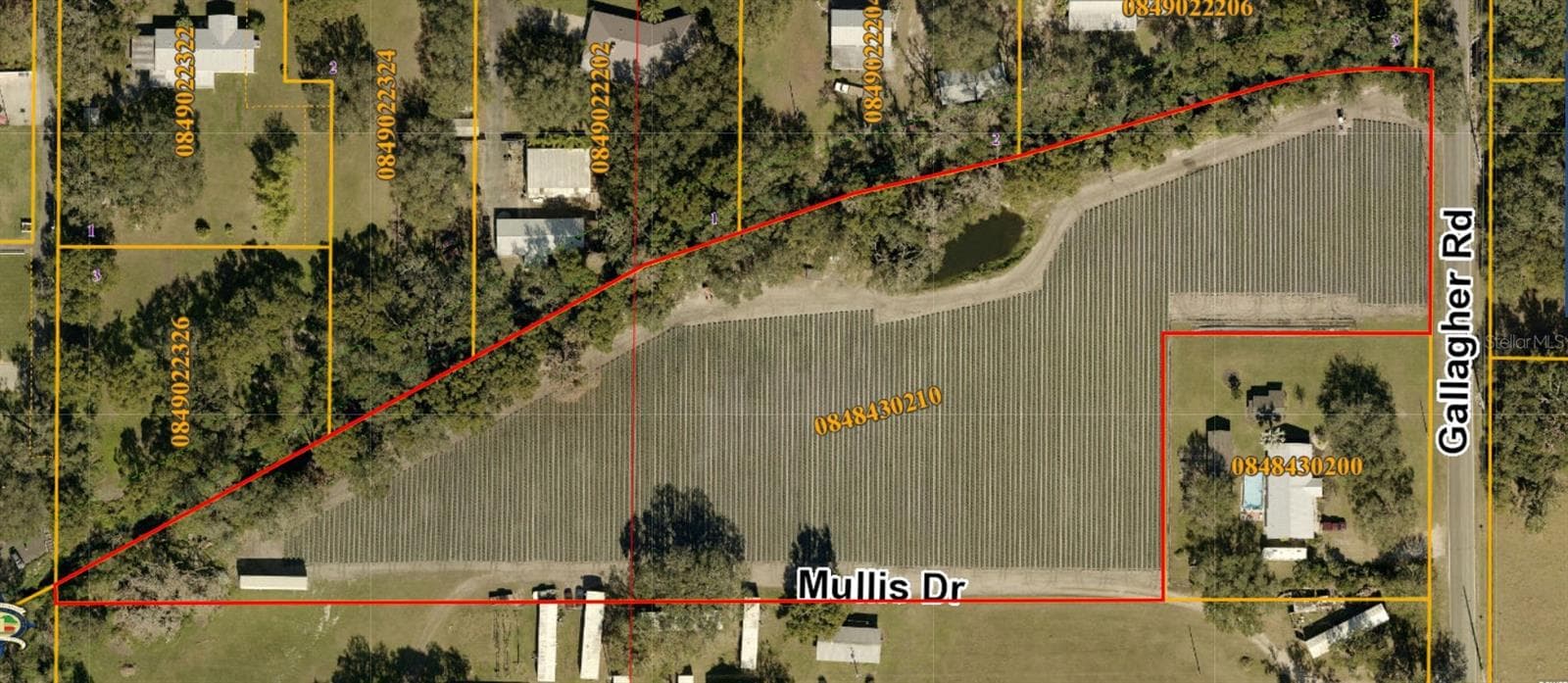 BOUNDARY BORDERSNone of the buildings are part of this vacant lot – established homes exist along this corridorThe Northern Border follows the TREED STREAM - perfect for a young family to play & explore - GALLAGHER RD, DOVER
