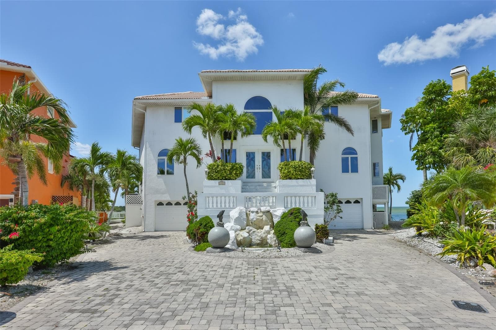 Single Family Residence at 1021 SYMPHONY ISLES BLVD, APOLLO BEACH, photo 2 of 71