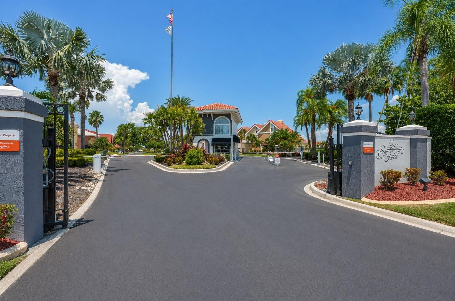 Single Family Residence at 1021 SYMPHONY ISLES BLVD, APOLLO BEACH, photo 61 of 71
