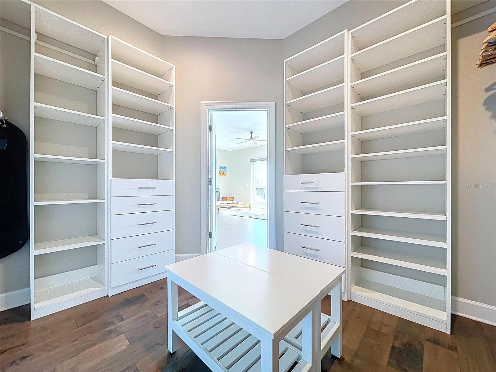 Single Family Residence at 306 BAY PLZ, TREASURE ISLAND, photo 31 of 75