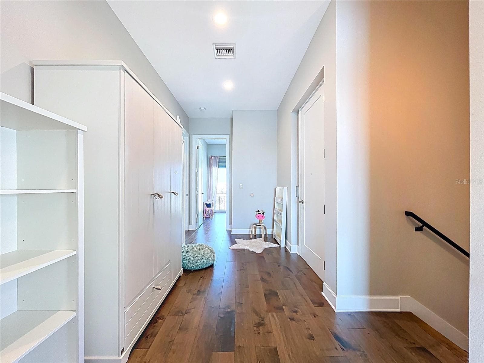 Single Family Residence at 306 BAY PLZ, TREASURE ISLAND, photo 34 of 75