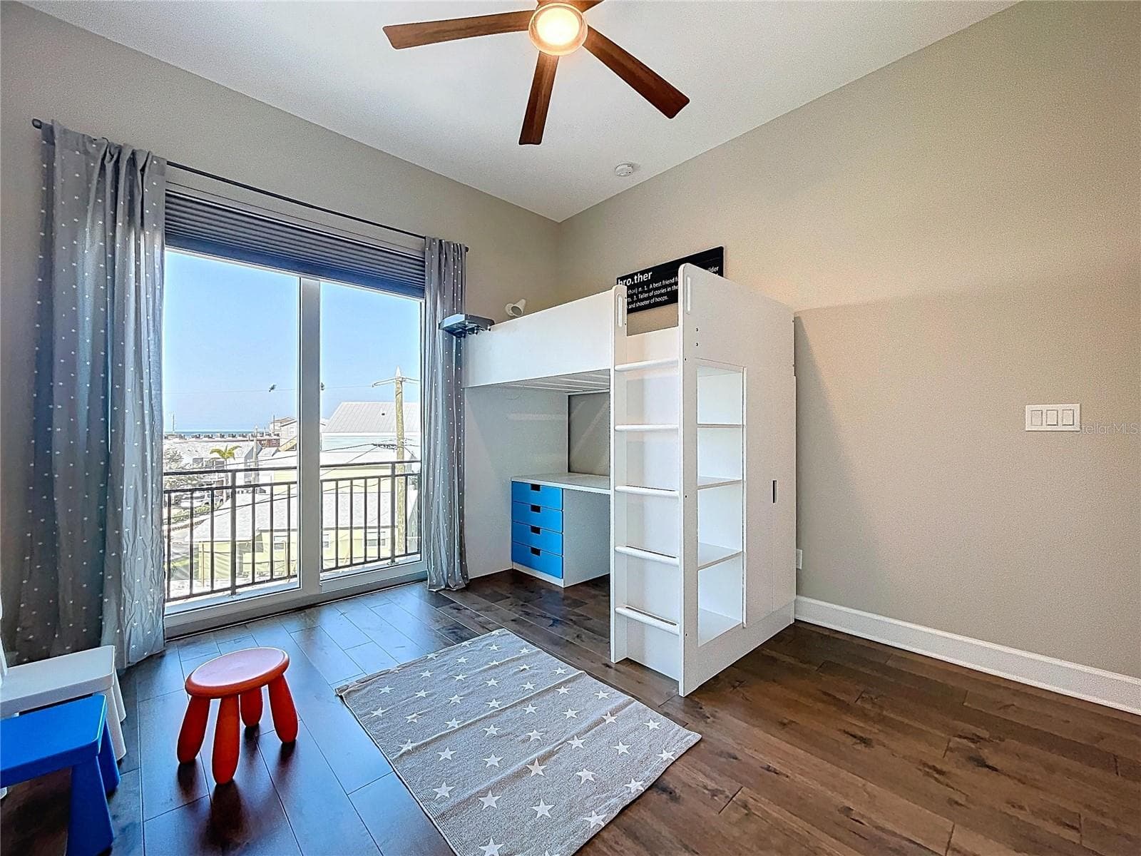 Single Family Residence at 306 BAY PLZ, TREASURE ISLAND, photo 40 of 75
