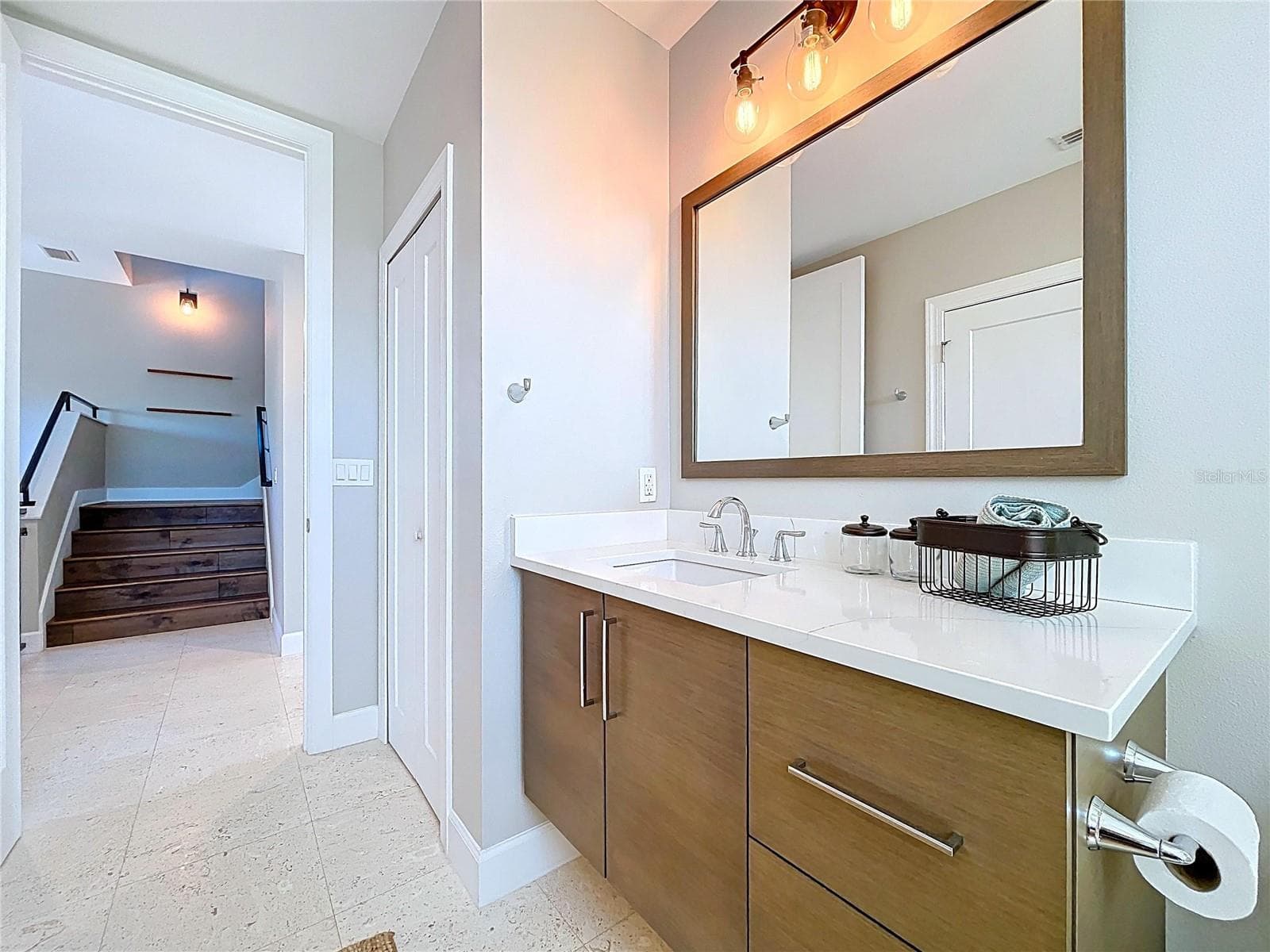 Single Family Residence at 306 BAY PLZ, TREASURE ISLAND, photo 49 of 75
