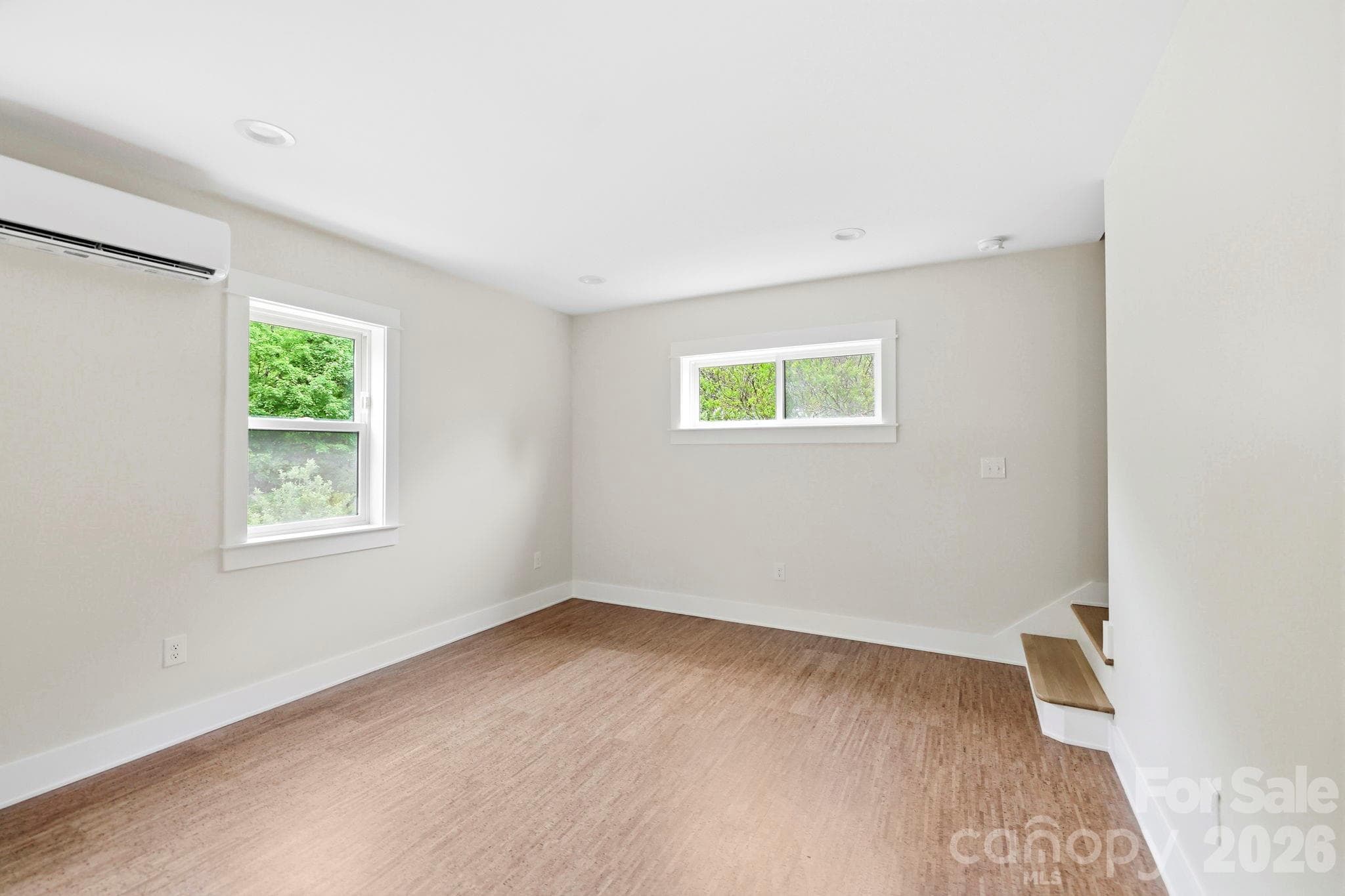 Townhouse at 17 Fireside Drive, Asheville, photo 22 of 42