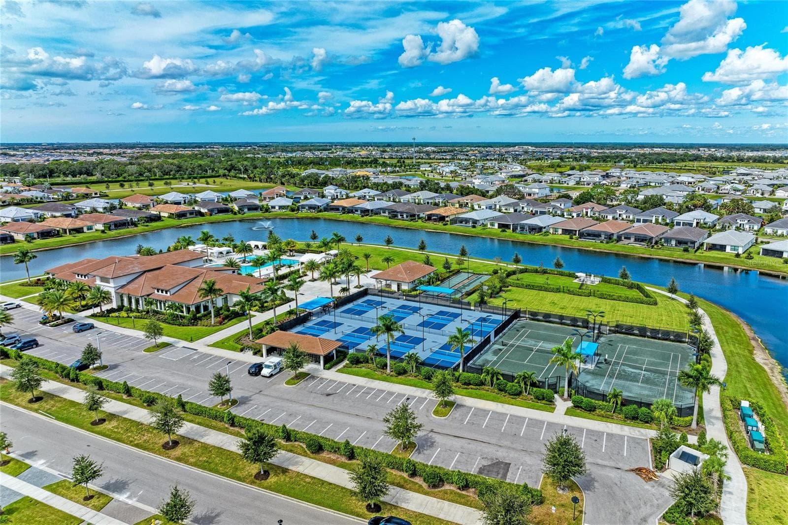 Single Family Residence at 5290 BARNETT CIR, BRADENTON, photo 20 of 30