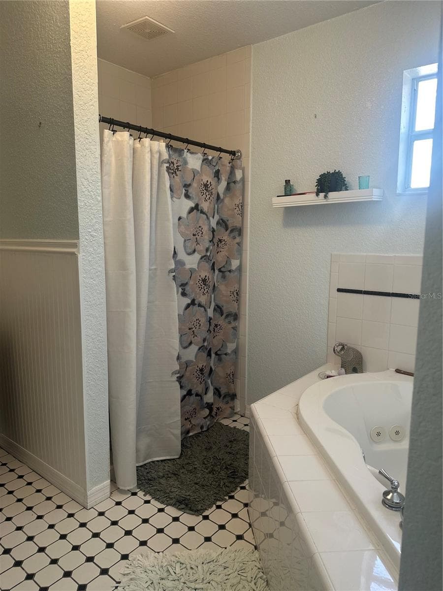 Mixed Use at PRATHERS FOURTH ROYAL, ST PETERSBURG, photo 9 of 27