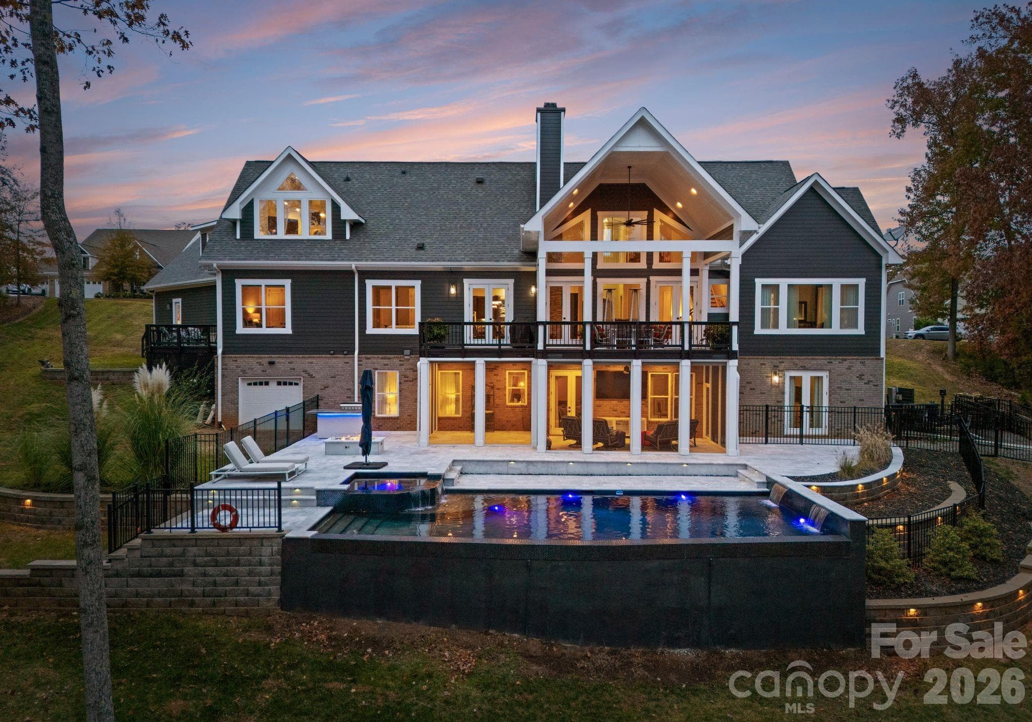Welcome Home! - Charlotte