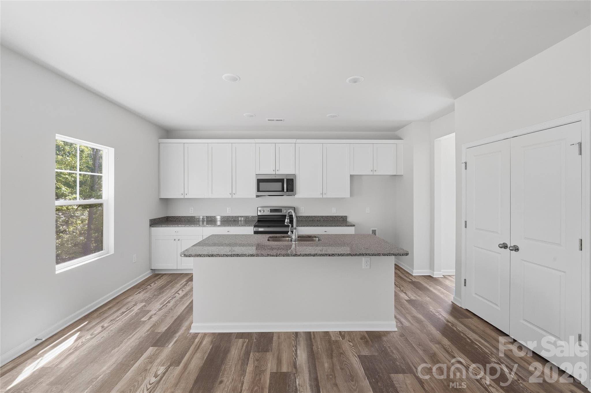 Single Family Residence at Hickory, photo 3 of 37
