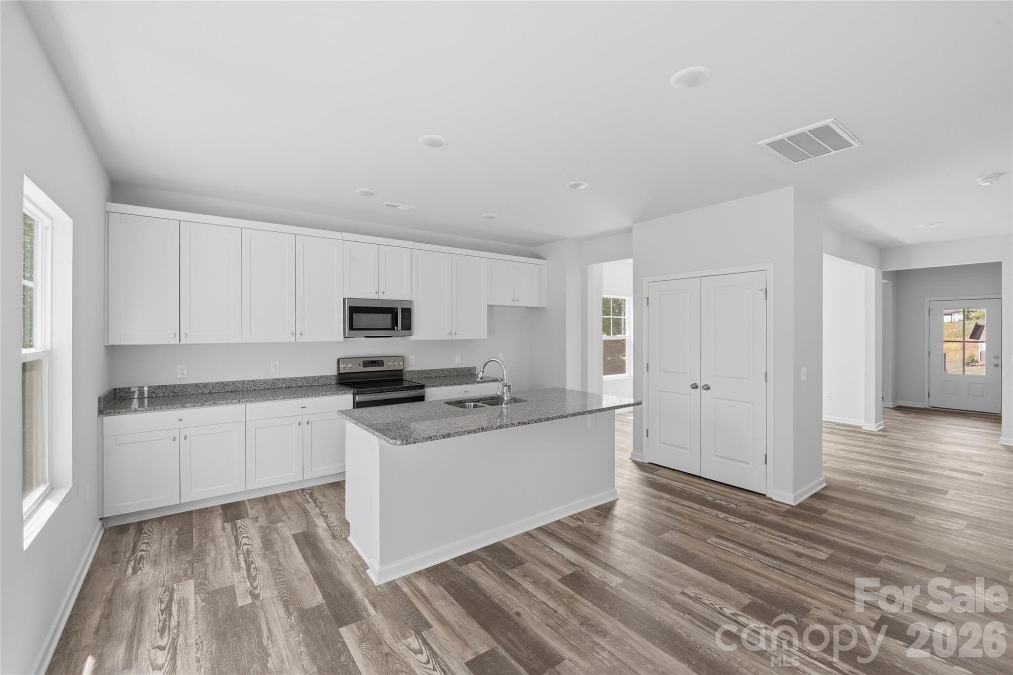 Single Family Residence at 5156 Mark Drive NE, Hickory, photo 14 of 37