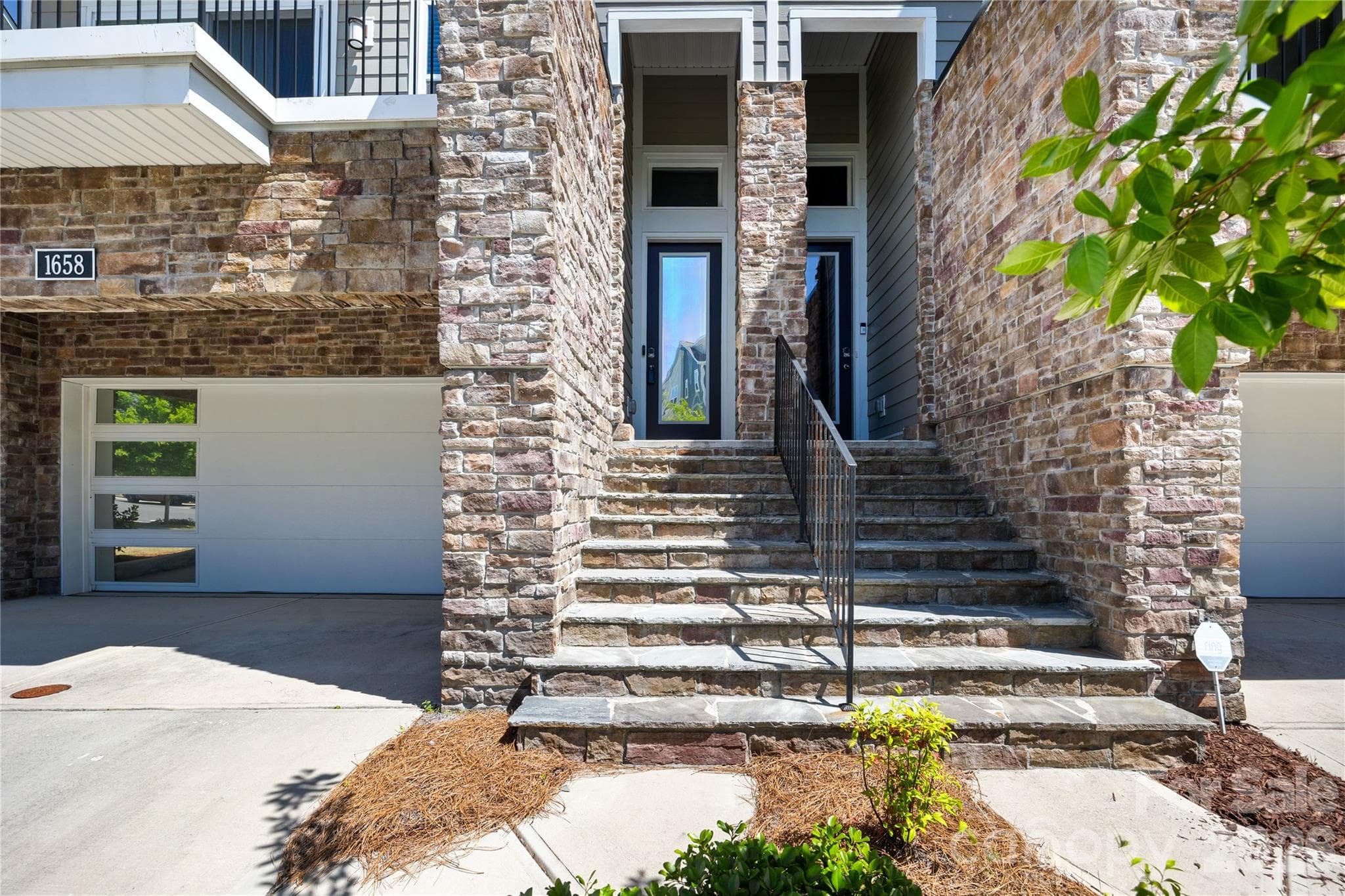 Townhouse at Charlotte, photo 2 of 43