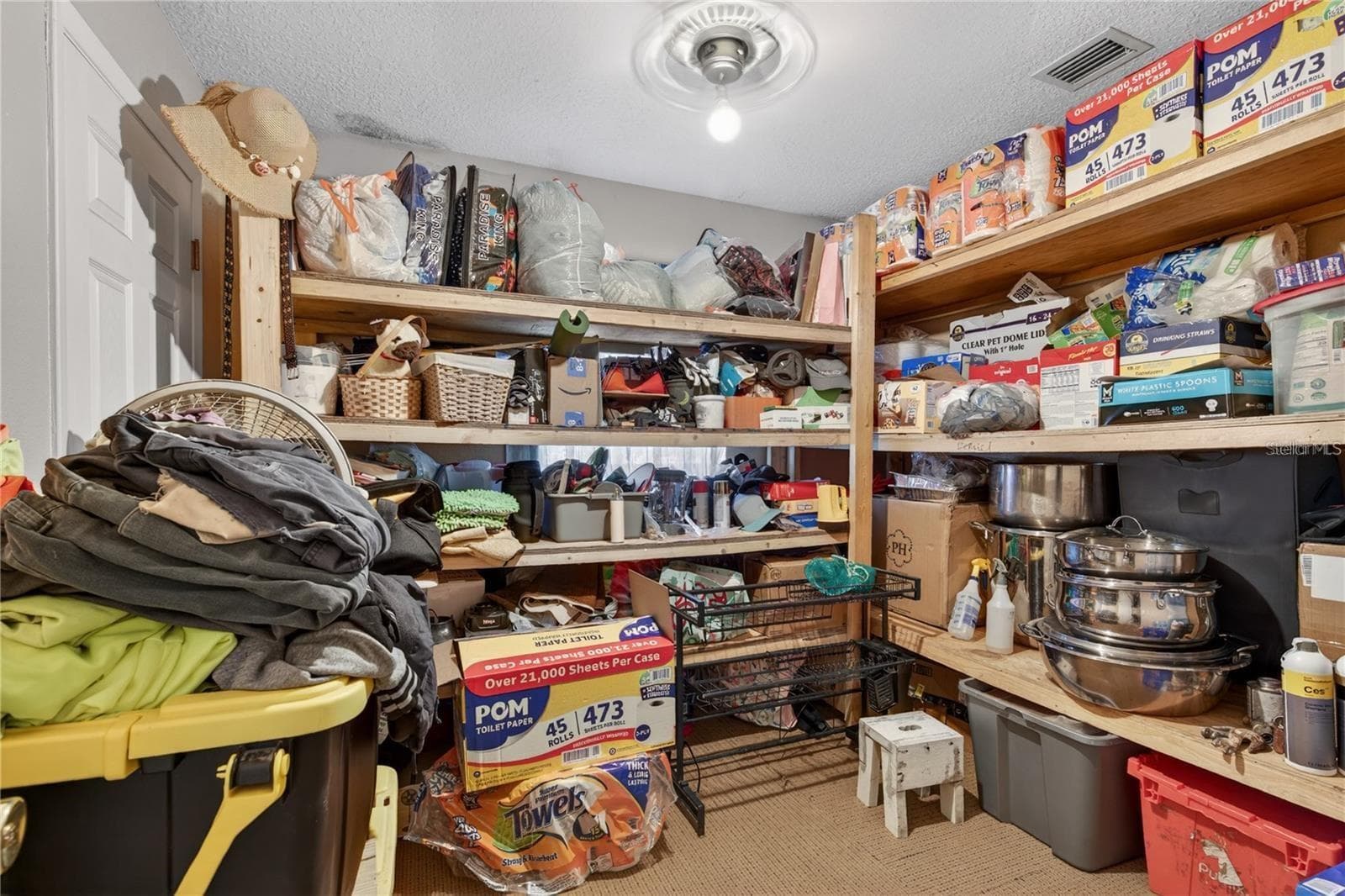 Bed III utilized as a storage area - 1400 N SIMPSON ST, MOUNT DORA