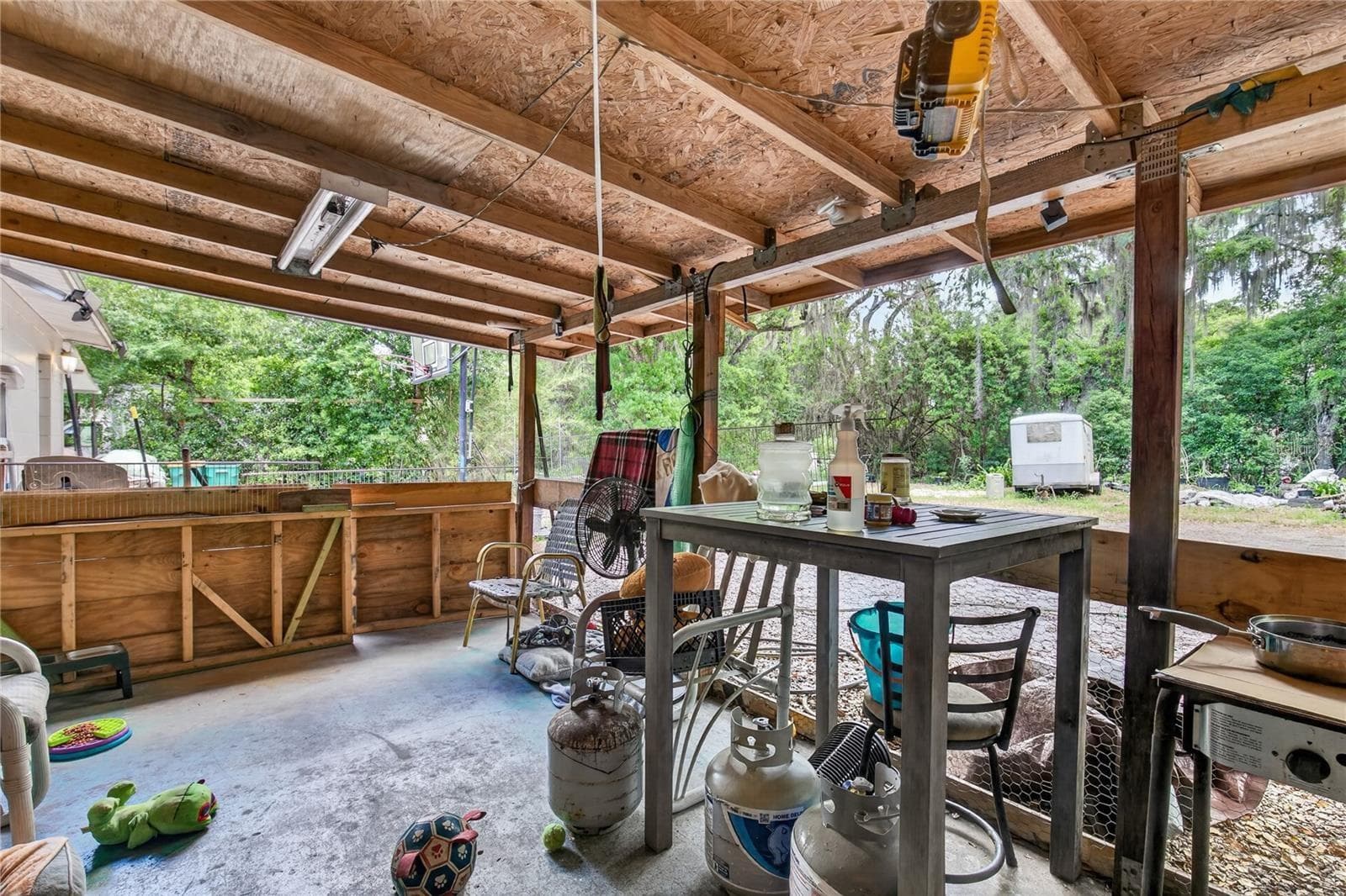 Covered Lanai - 1400 N SIMPSON ST, MOUNT DORA