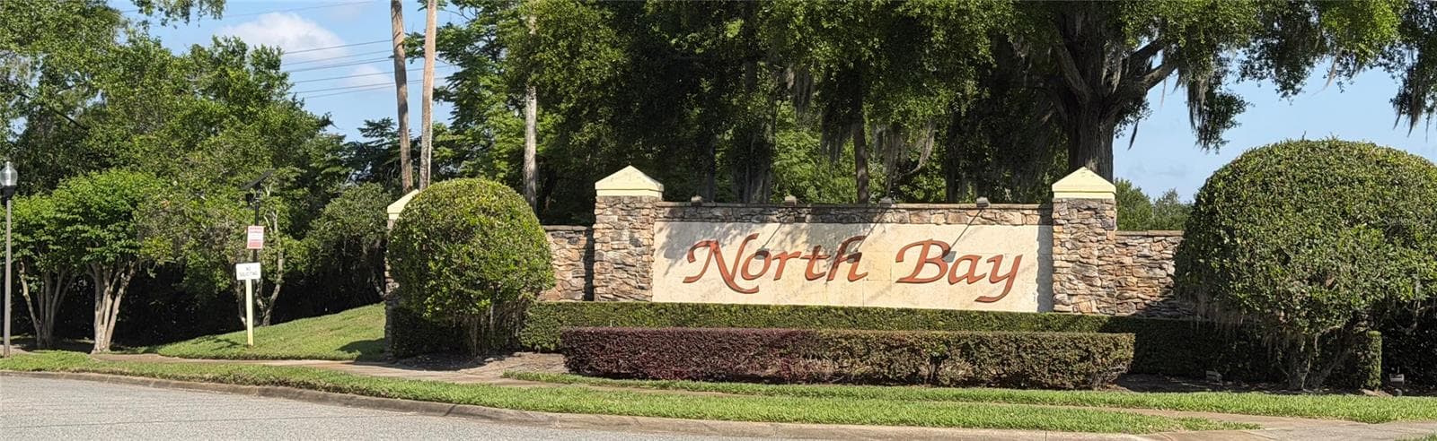 NORTH BAY ENTRANCE - 9115 BAY SIDE CT, ORLANDO