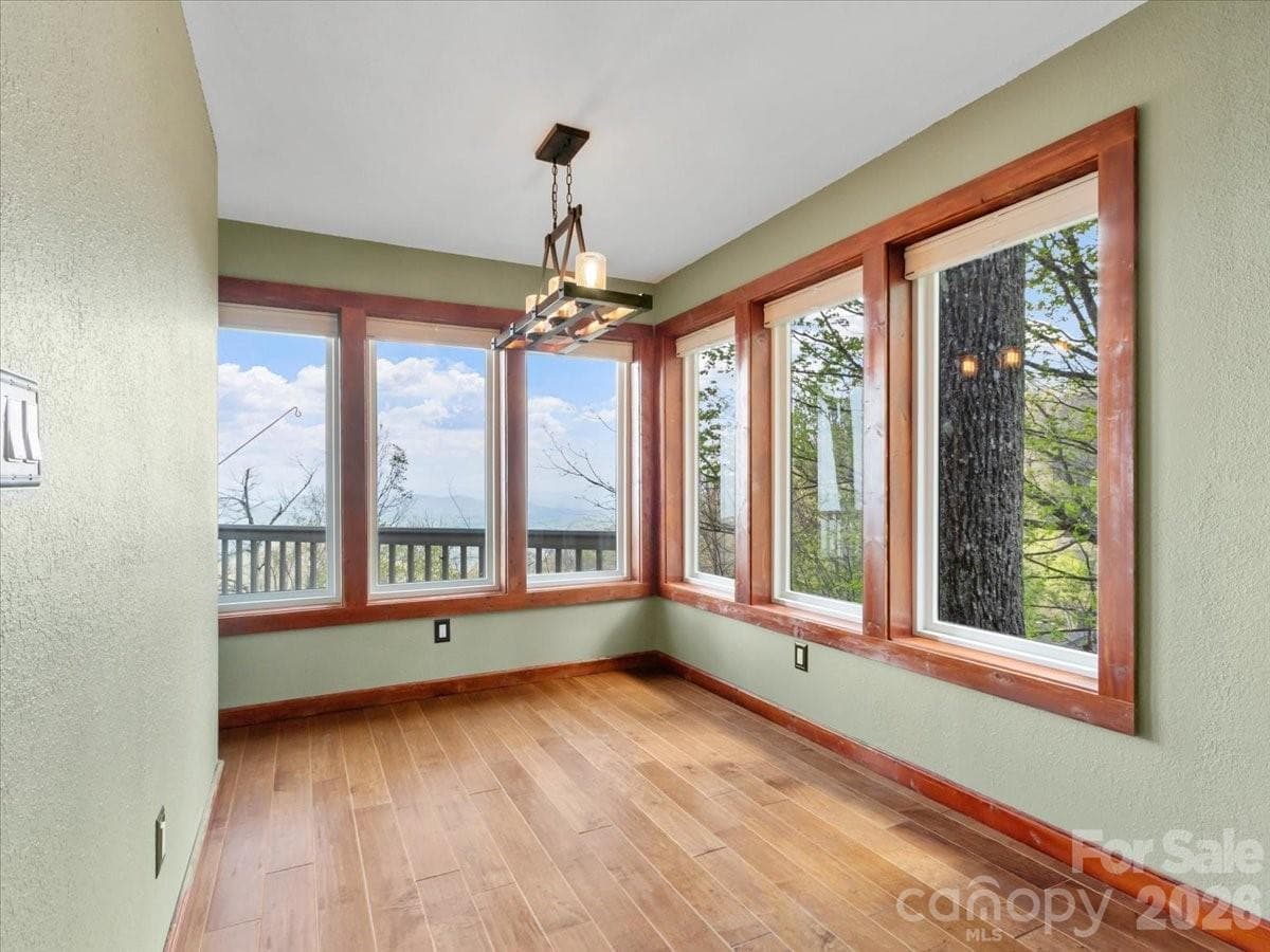 Dining area - Burnsville