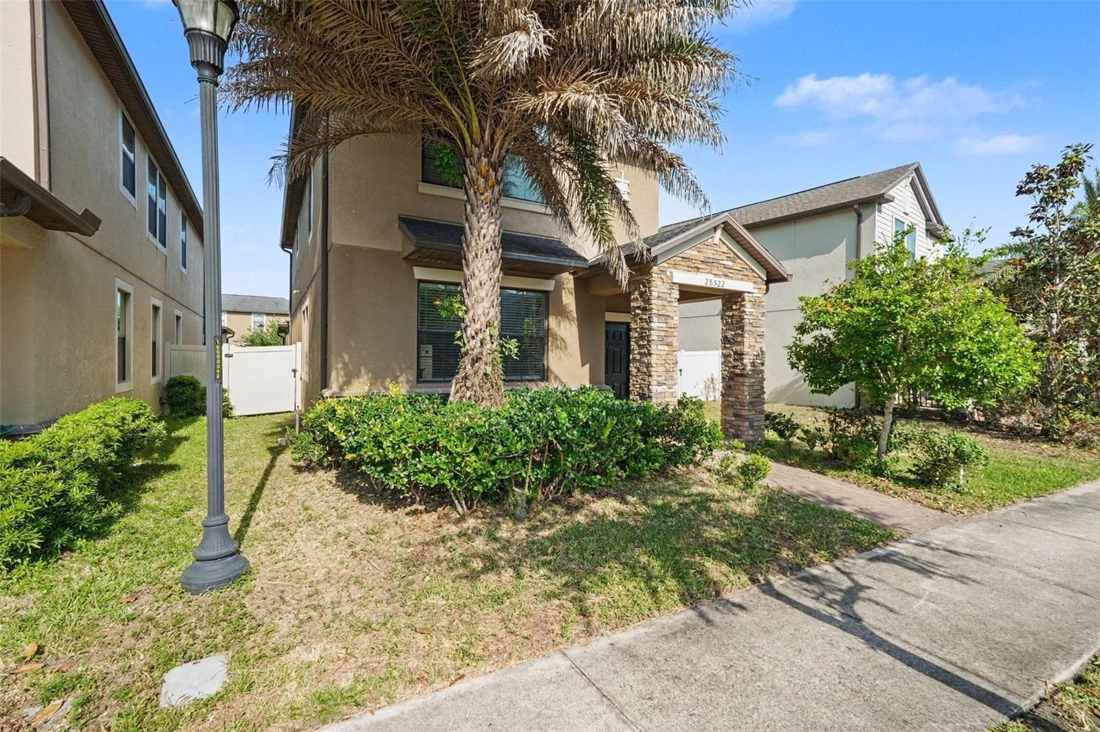 Single Family Residence at 28522 E PLEASANT BAY LOOP, WESLEY CHAPEL, photo 2 of 30