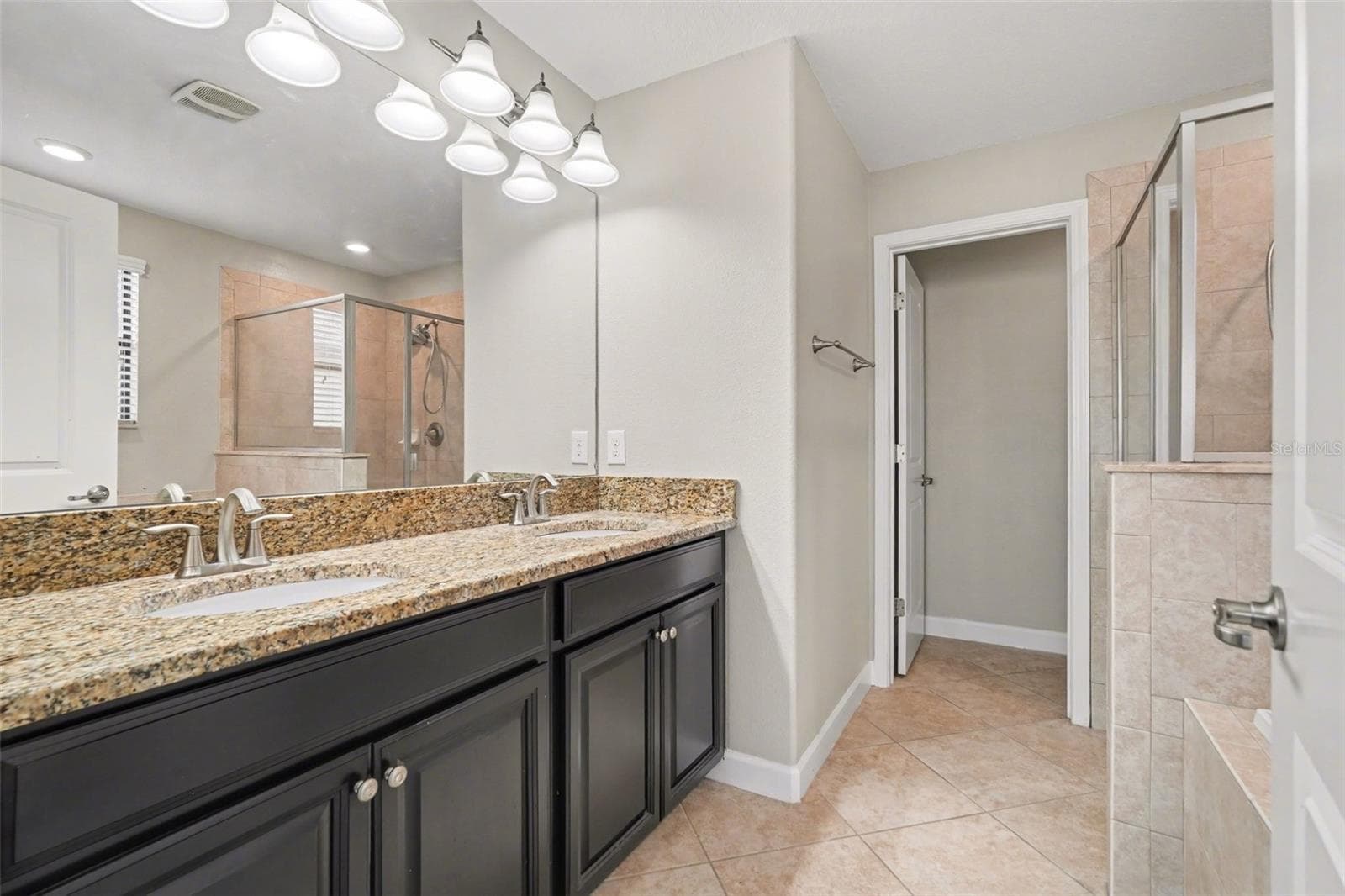 Single Family Residence at 28522 E PLEASANT BAY LOOP, WESLEY CHAPEL, photo 23 of 30