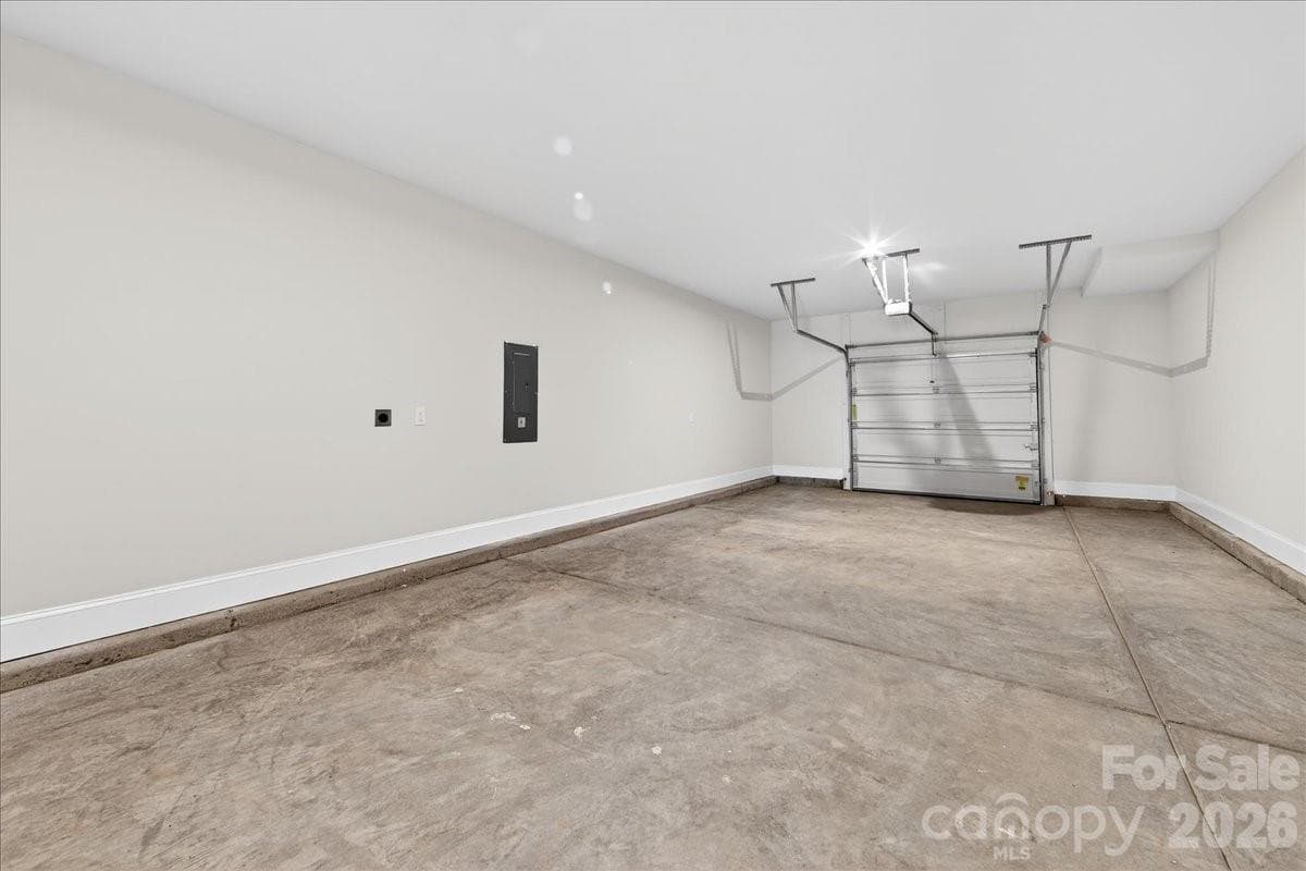 2 bay tandem garage - 420 Old Town Village Road, Waxhaw