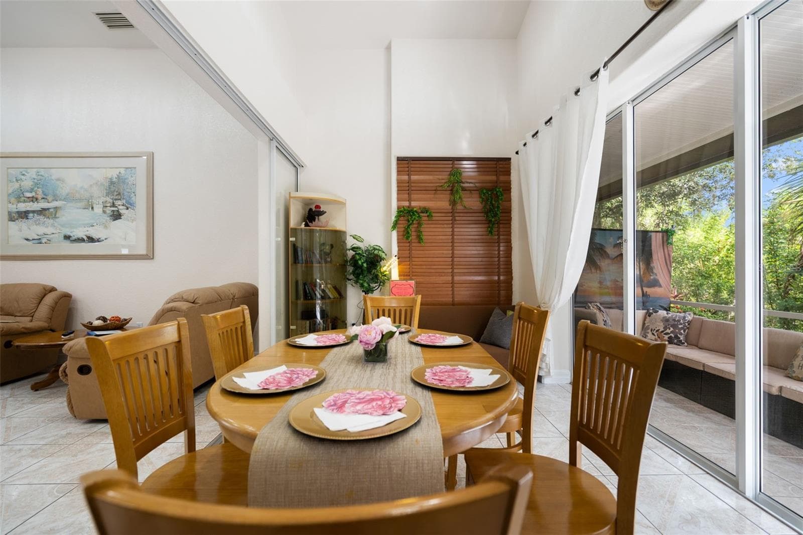 Single Family Residence at 333 ORDUNA DR, NORTH PORT, photo 9 of 45