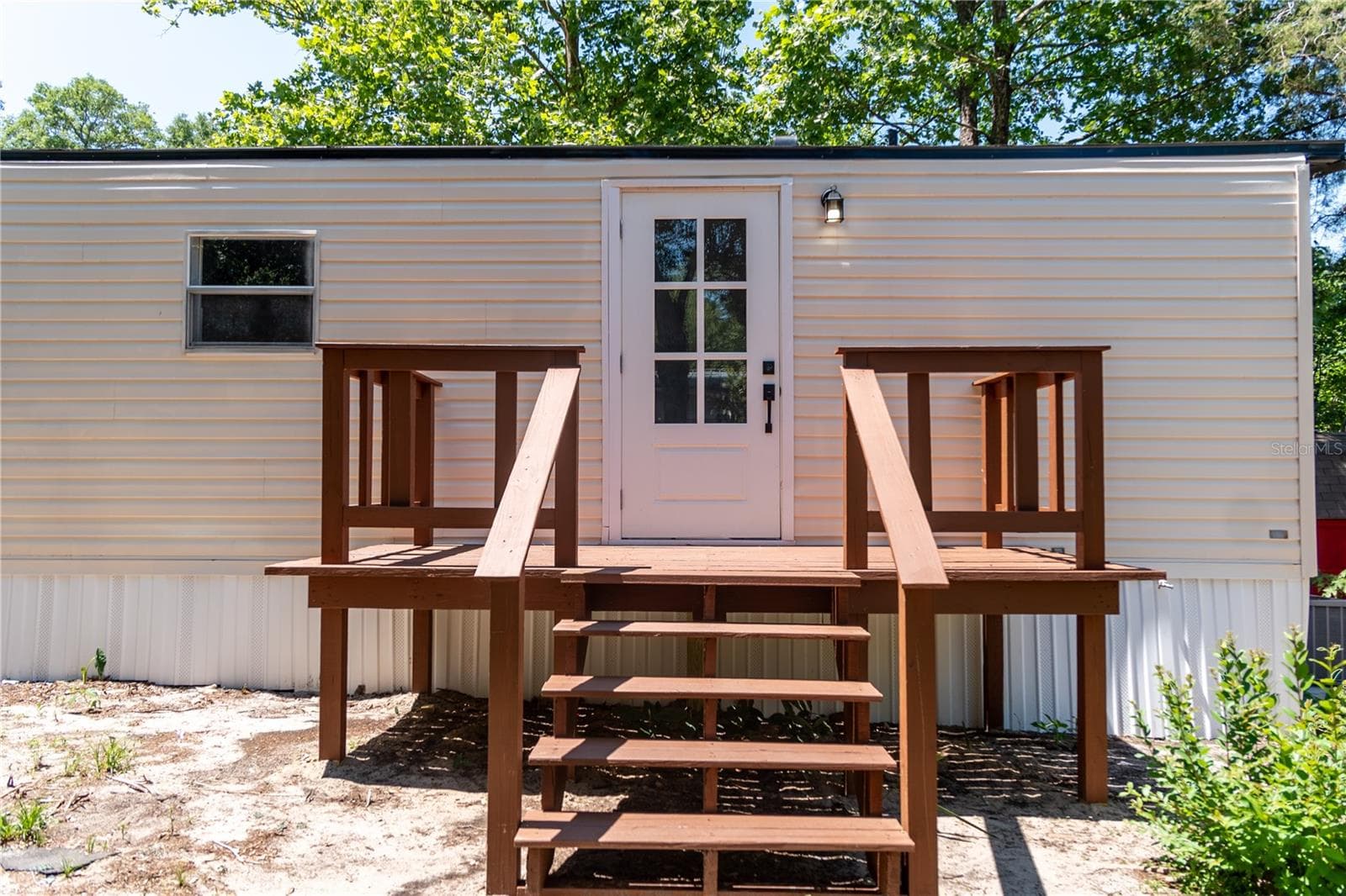 Convenient Back Entry with Access to the Yard - 1809 NE 162ND ST, CITRA