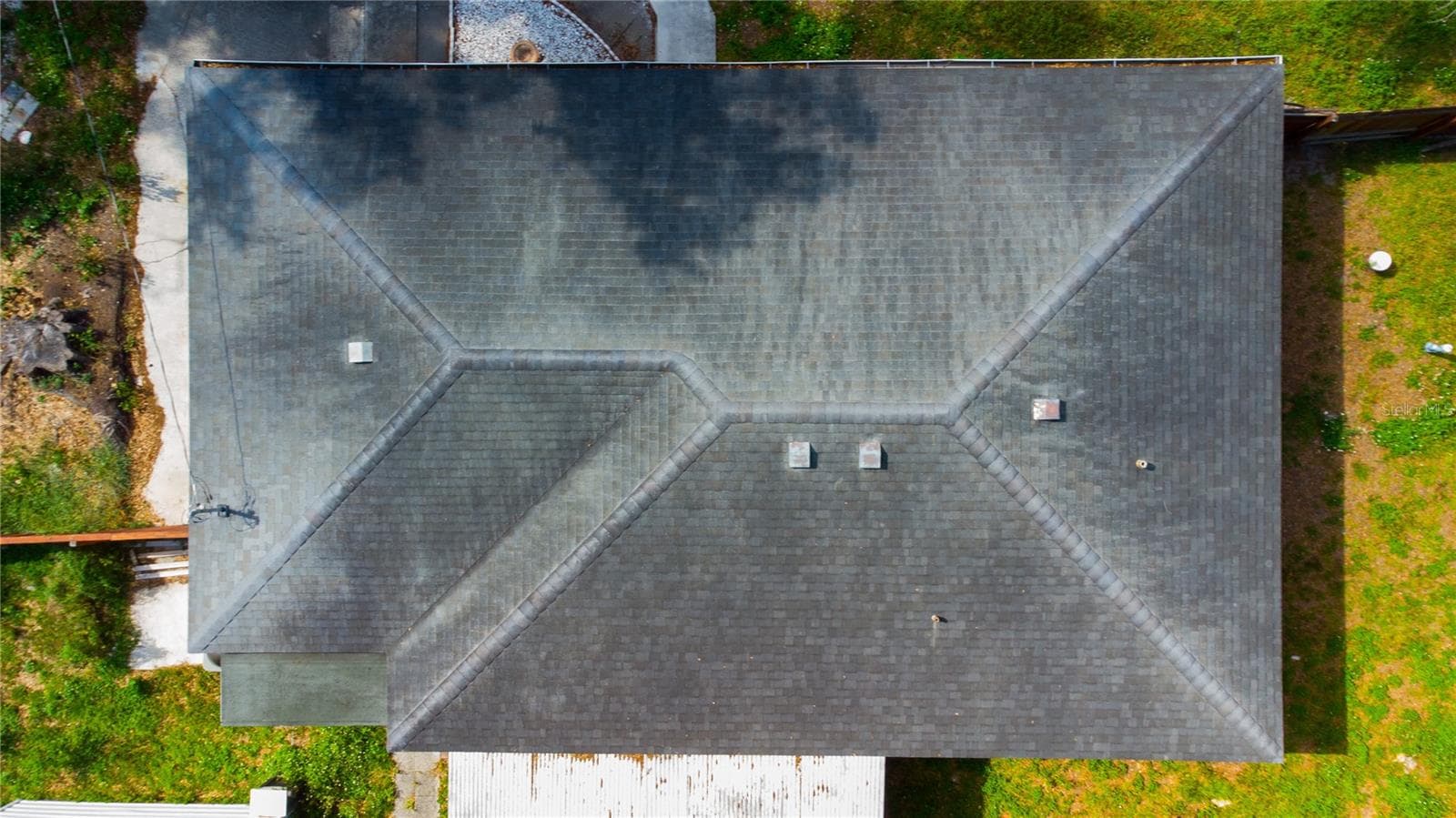 Single Family Residence at 7716 E COMANCHE AVE, TAMPA, photo 45 of 48