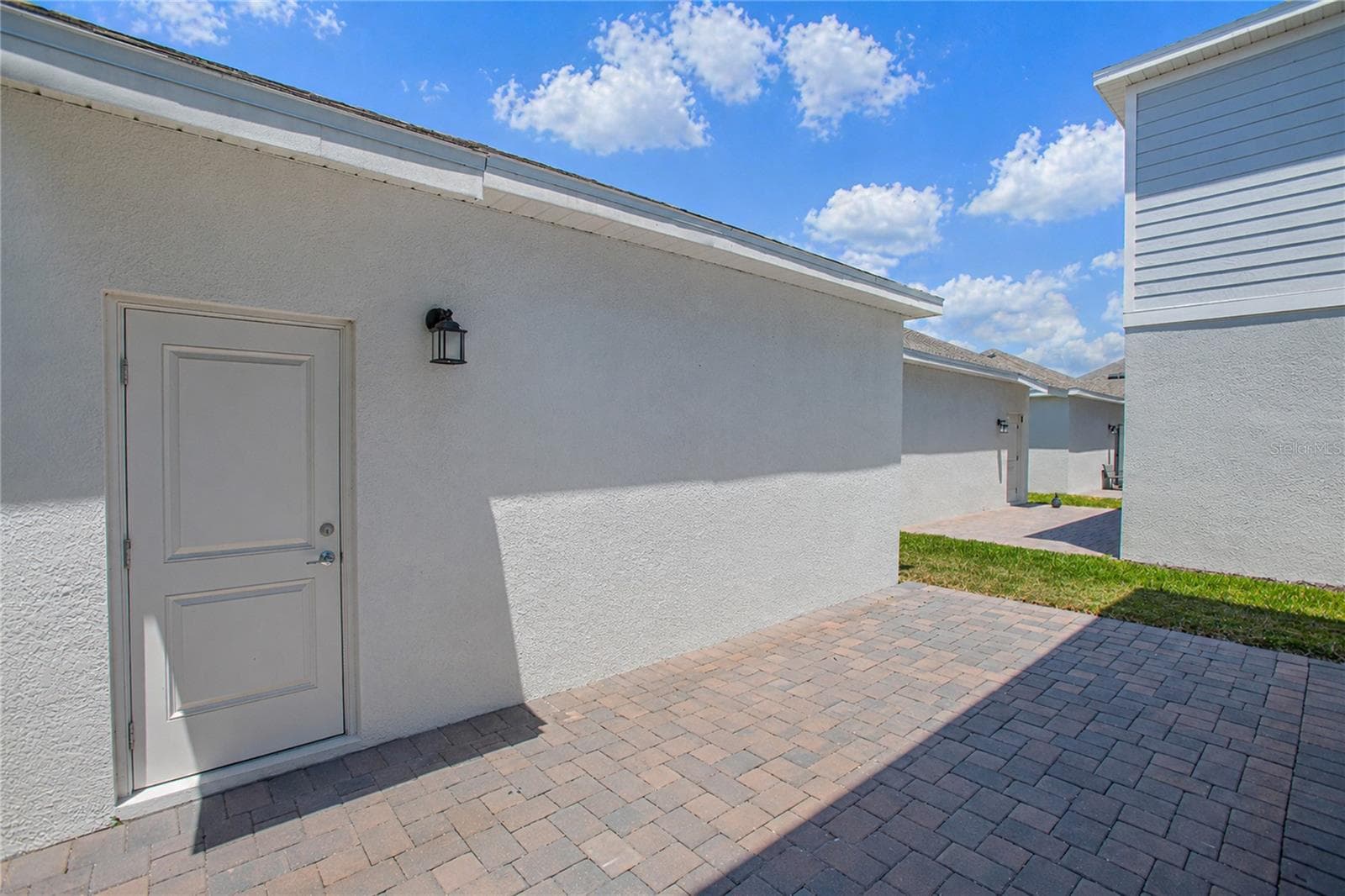 Single Family Residence at 1844 BRIGHT SKY DR, KISSIMMEE, photo 3 of 35